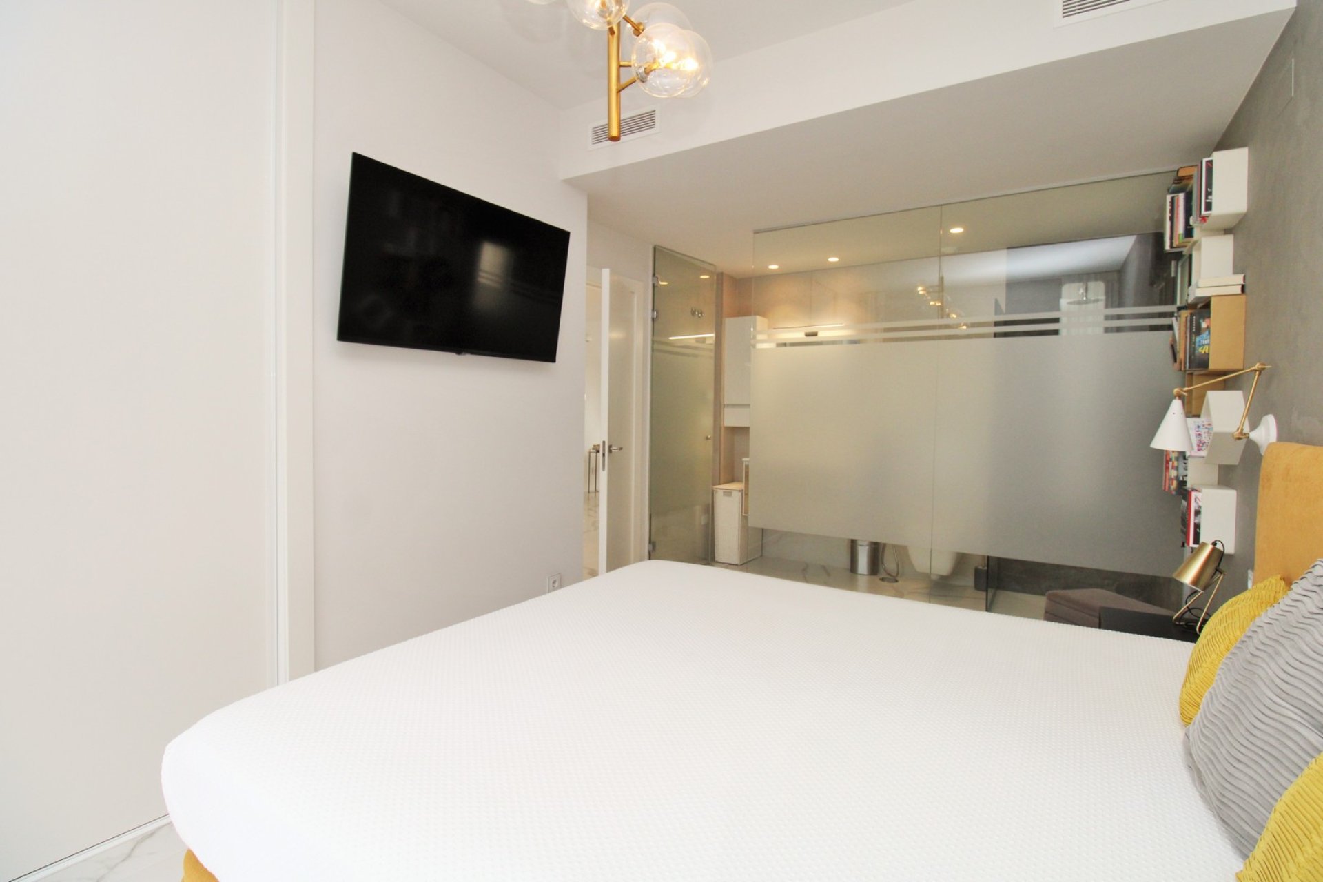 Resale - Apartment -
San Miguel - San Miguel de Salinas