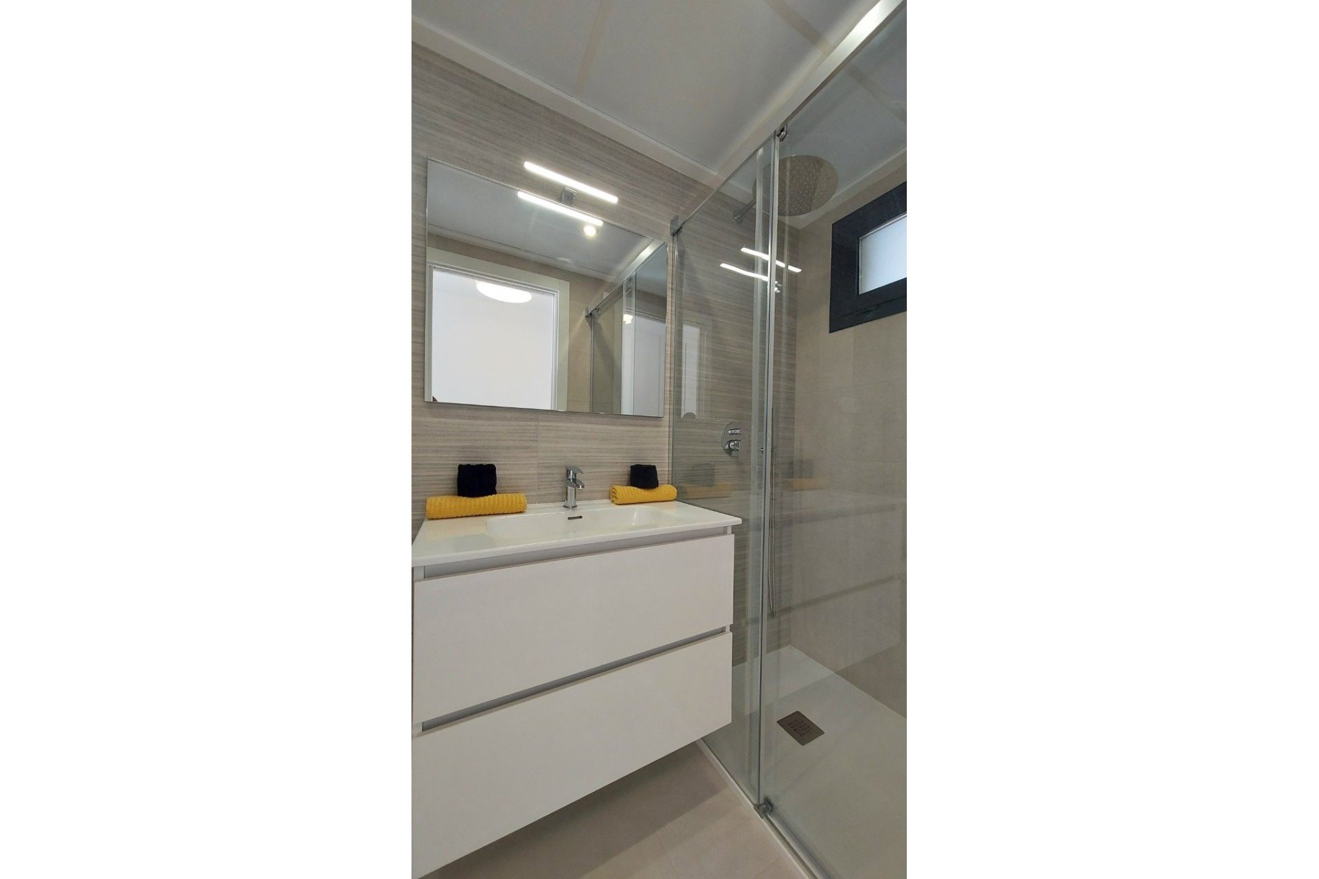 Resale - Apartment -
San Miguel - San Miguel de Salinas