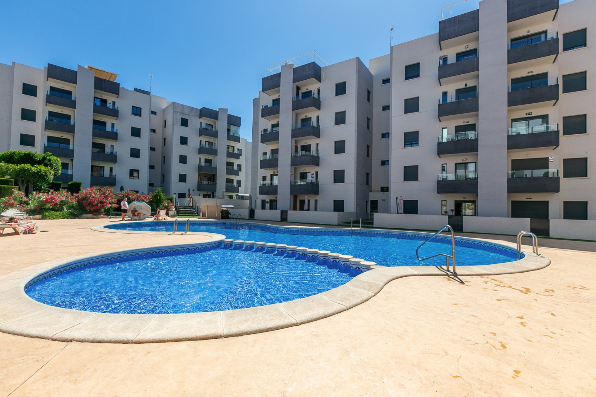 Resale - Apartment -
San Miguel - San Miguel De Salinas
