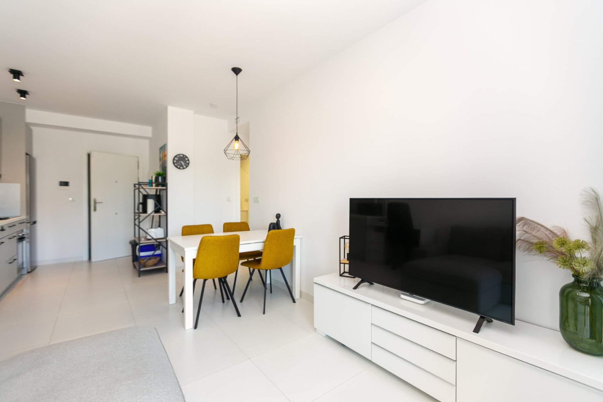 Resale - Apartment -
San Miguel - San Miguel De Salinas