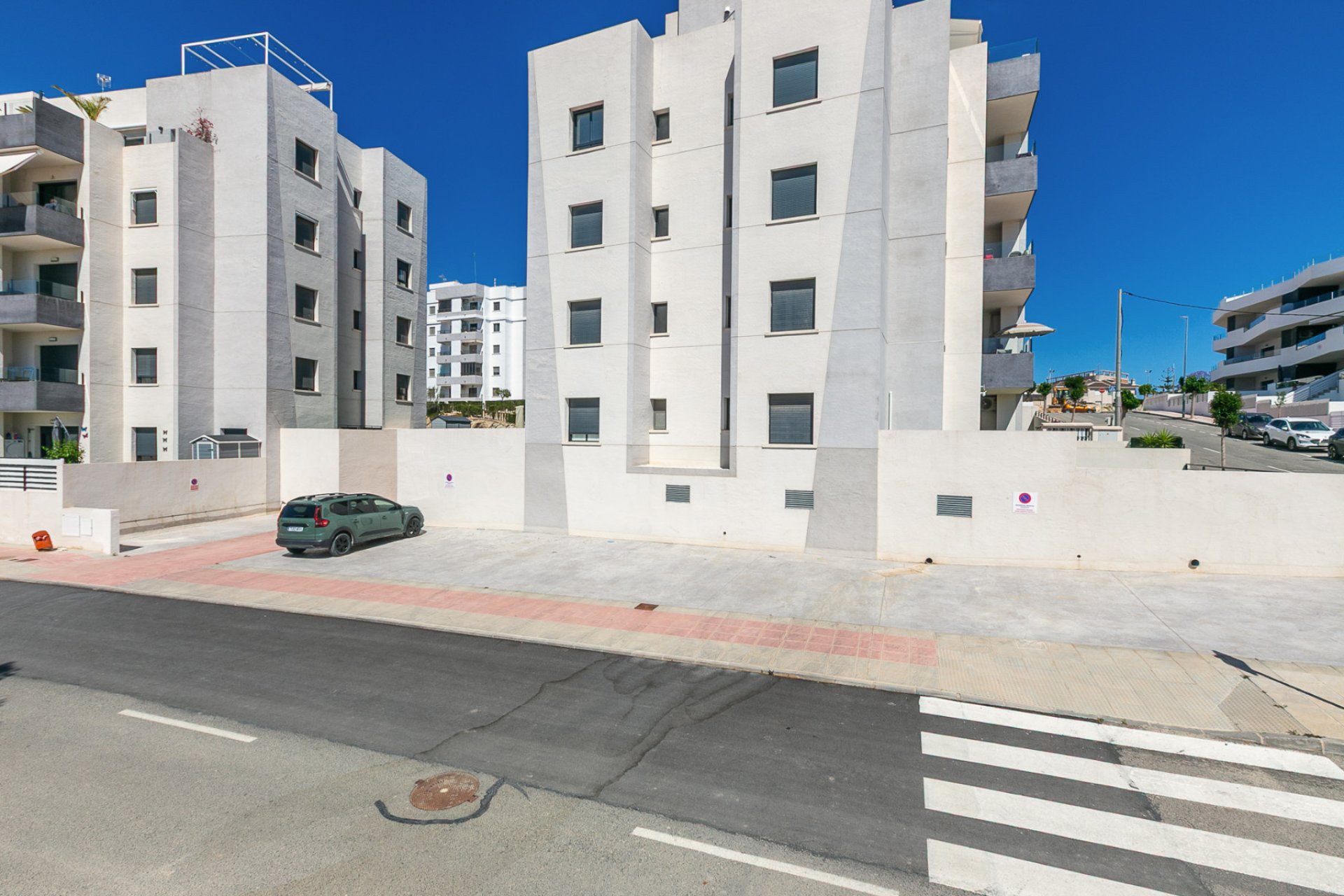 Resale - Apartment -
San Miguel - San Miguel De Salinas