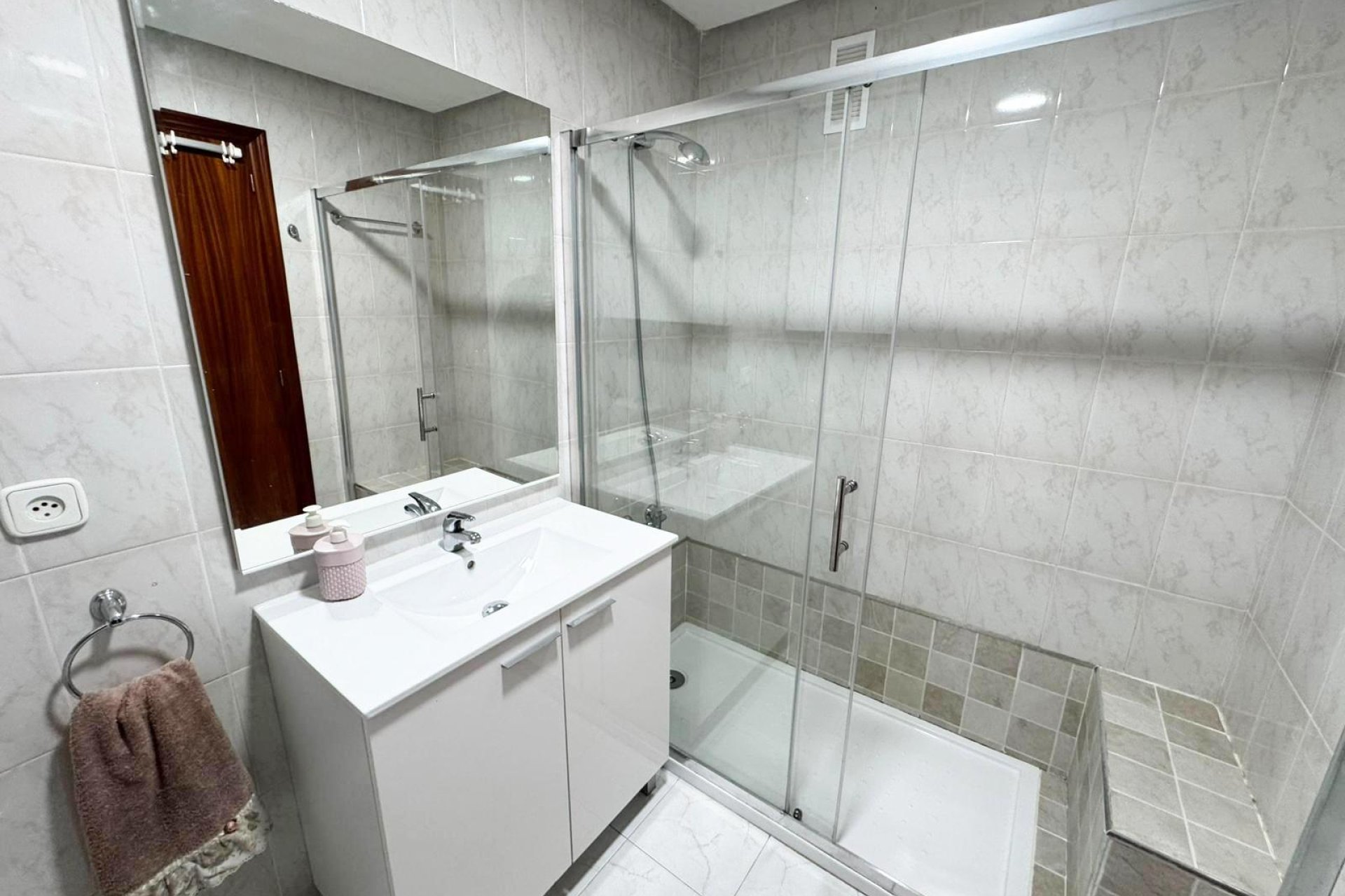 Resale - Apartment -
San Miguel - San Miguel de Salinas