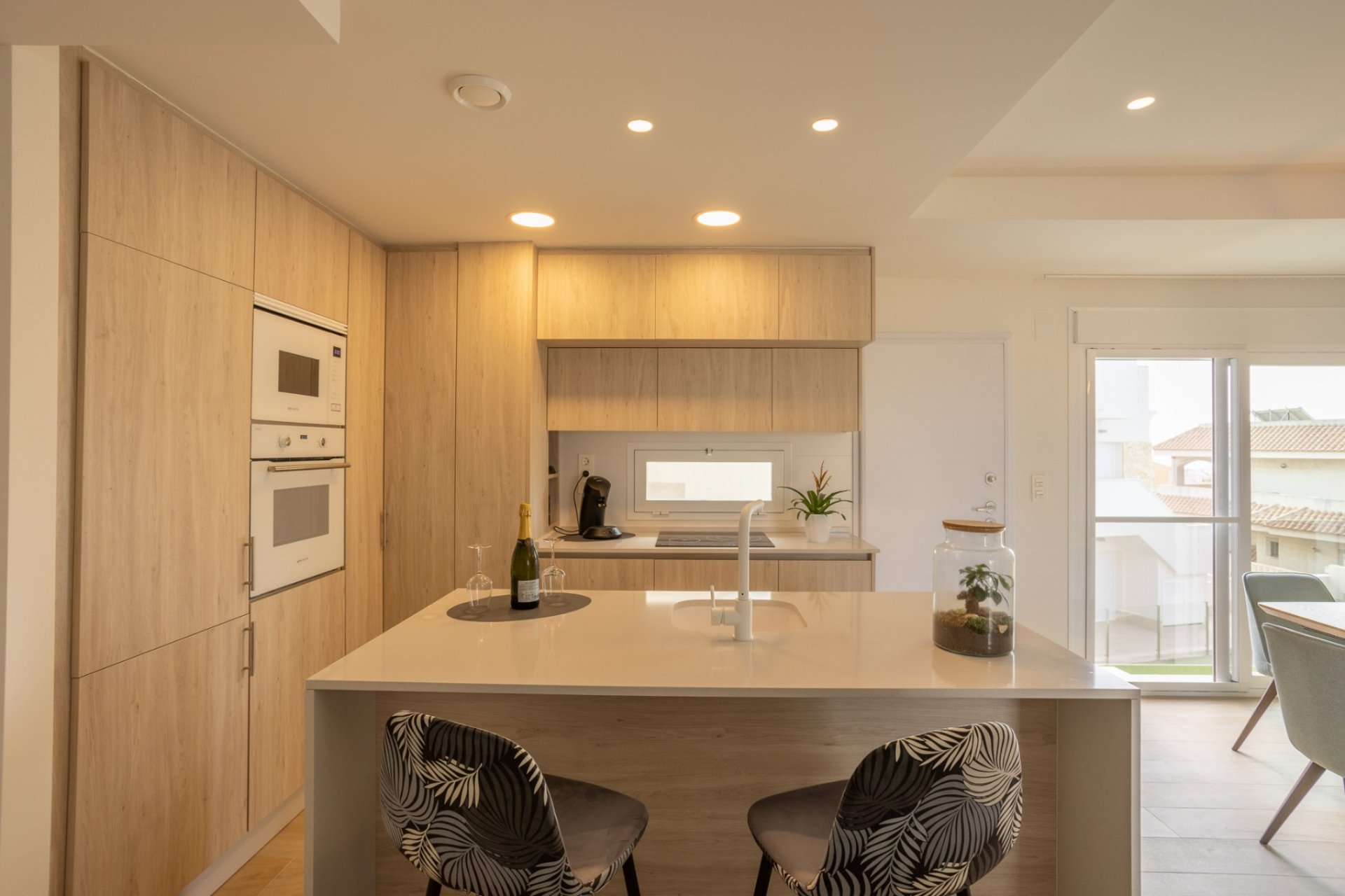 Resale - Apartment -
San Miguel - Villamartín