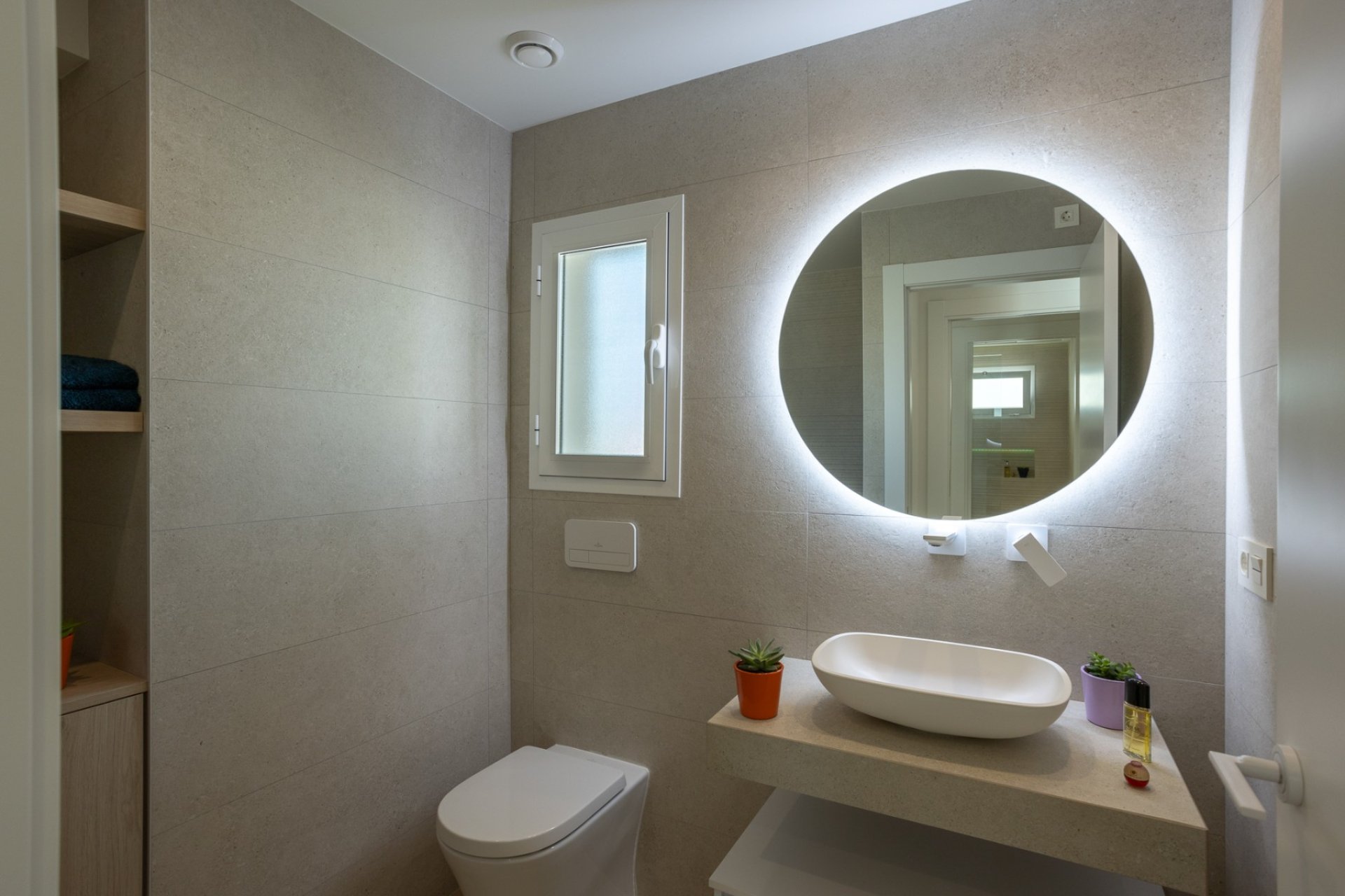 Resale - Apartment -
San Miguel - Villamartín