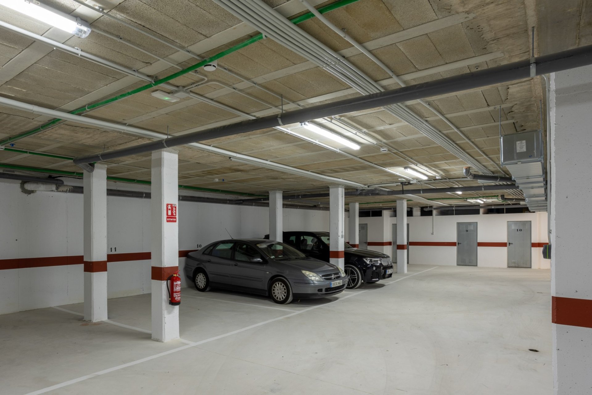 Resale - Apartment -
San Miguel - Villamartín