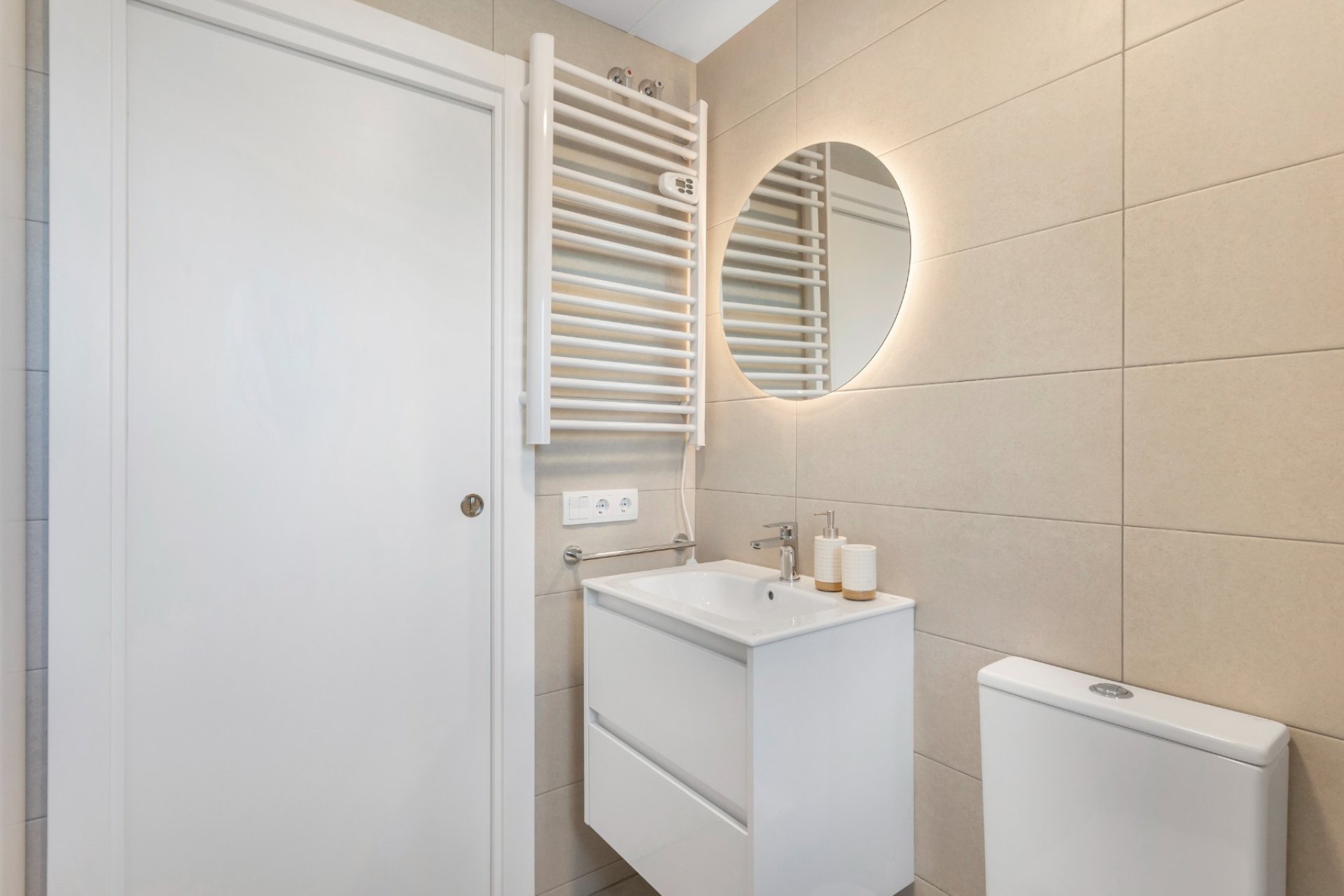 Resale - Apartment -
Santa Rosalía