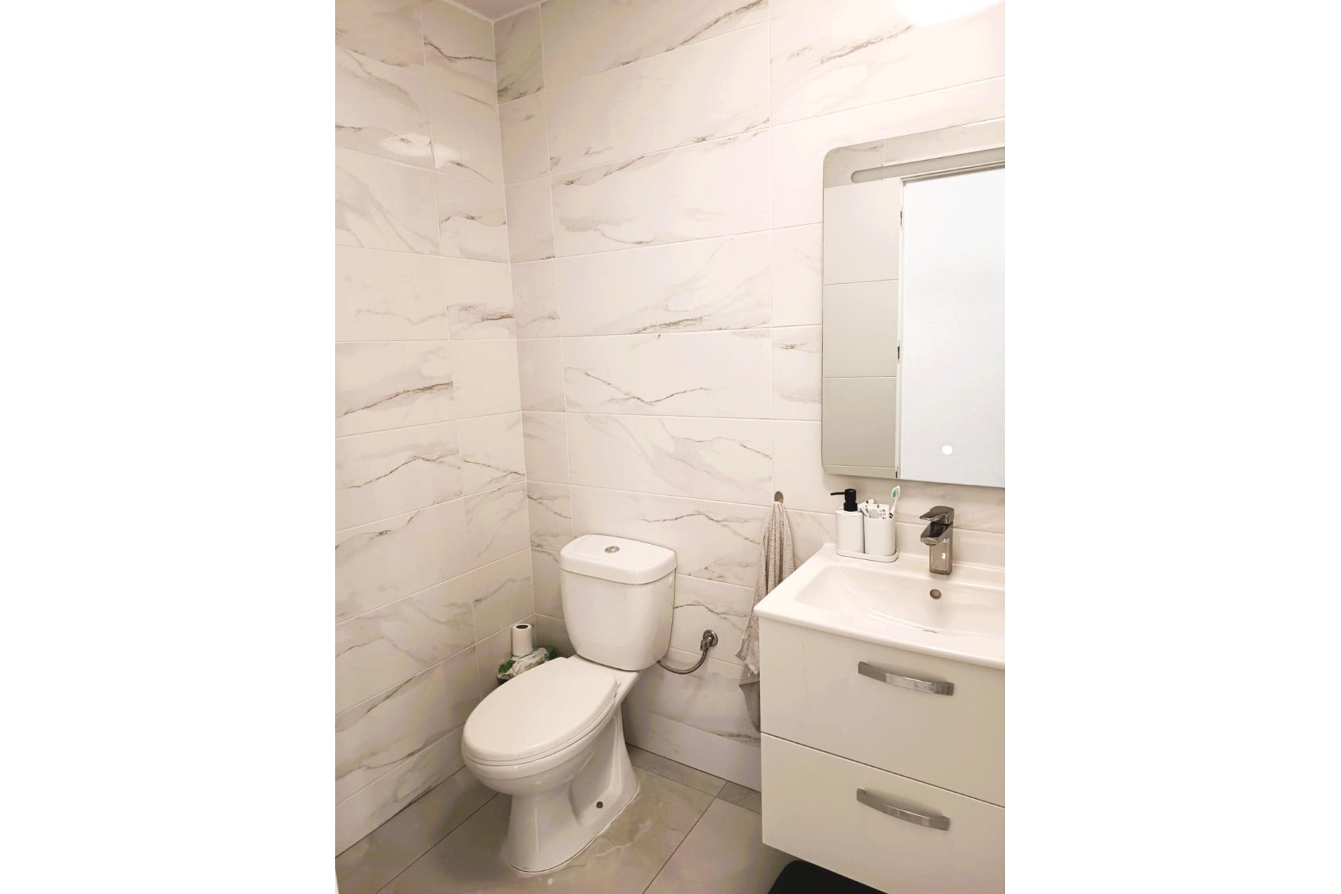 Resale - Apartment -
Torrevieja - Acequion