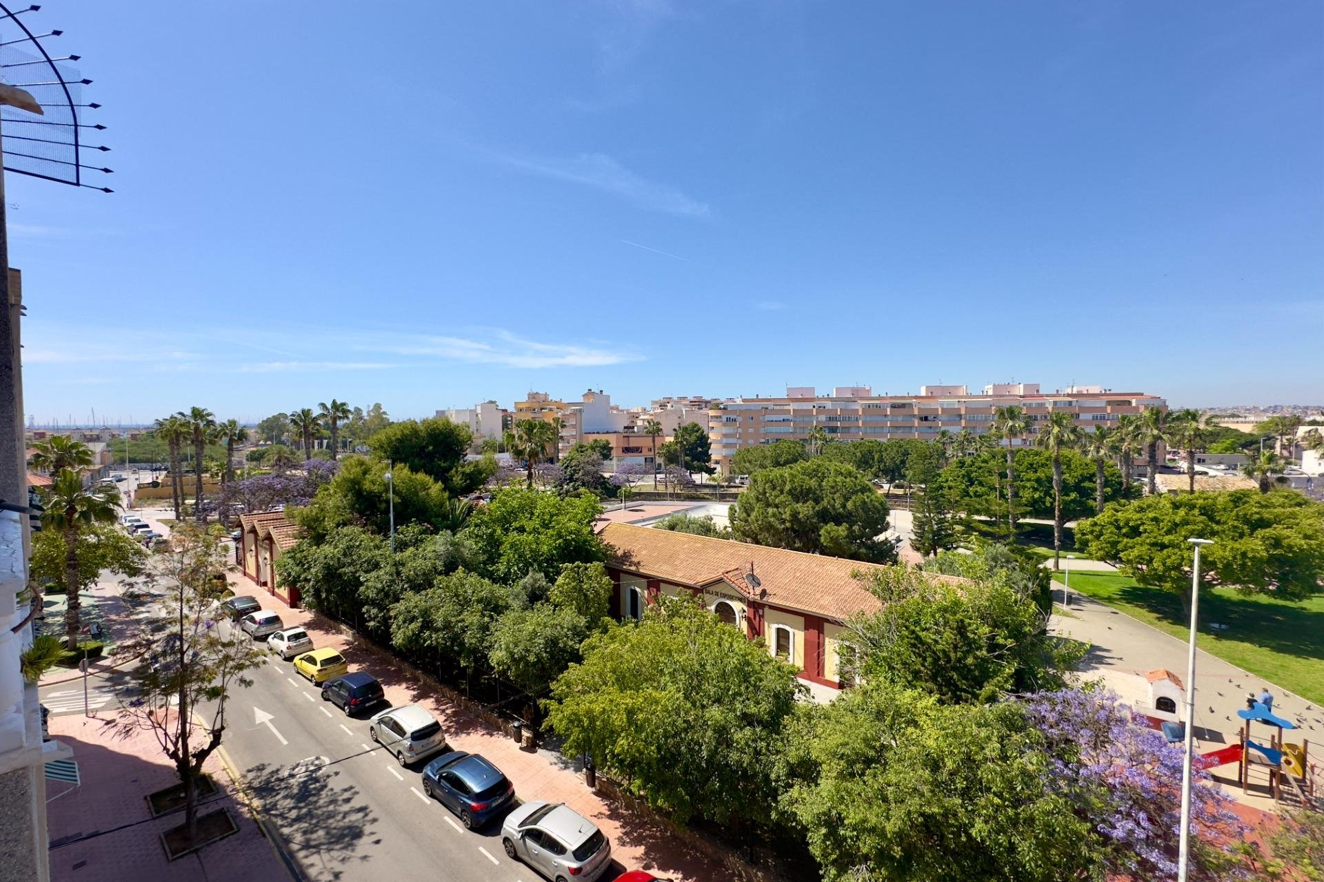 Resale - Apartment -
Torrevieja - Acequion