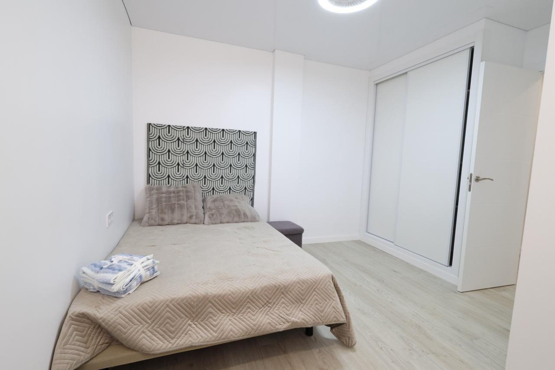 Resale - Apartment -
Torrevieja - Acequion