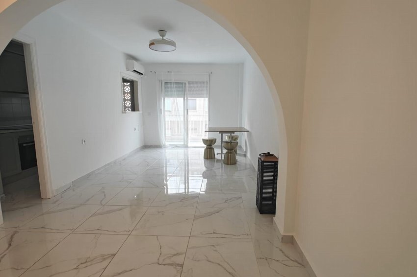 Resale - Apartment -
Torrevieja - Acequion