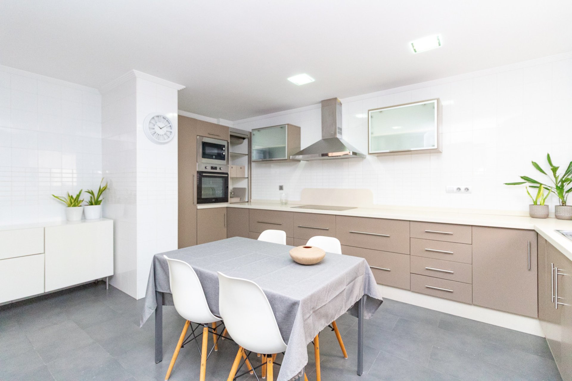 Resale - Apartment -
Torrevieja - Beach