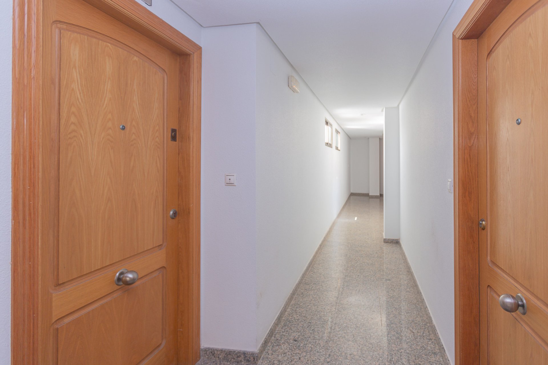 Resale - Apartment -
Torrevieja - Beach