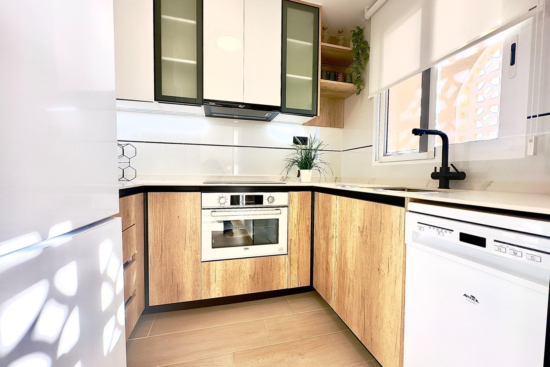 Resale - Apartment -
Torrevieja - Cabo cervera