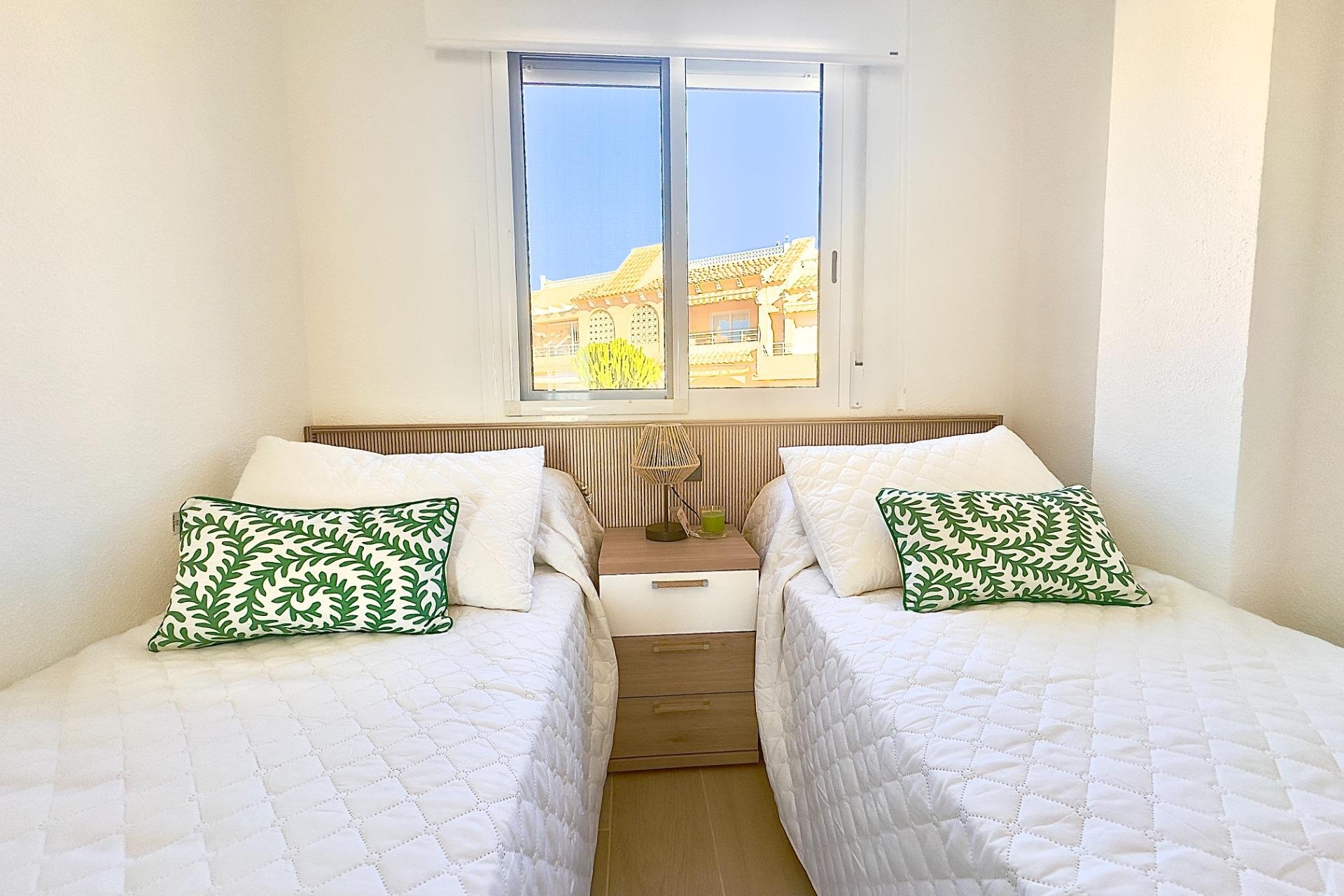 Resale - Apartment -
Torrevieja - Cabo cervera