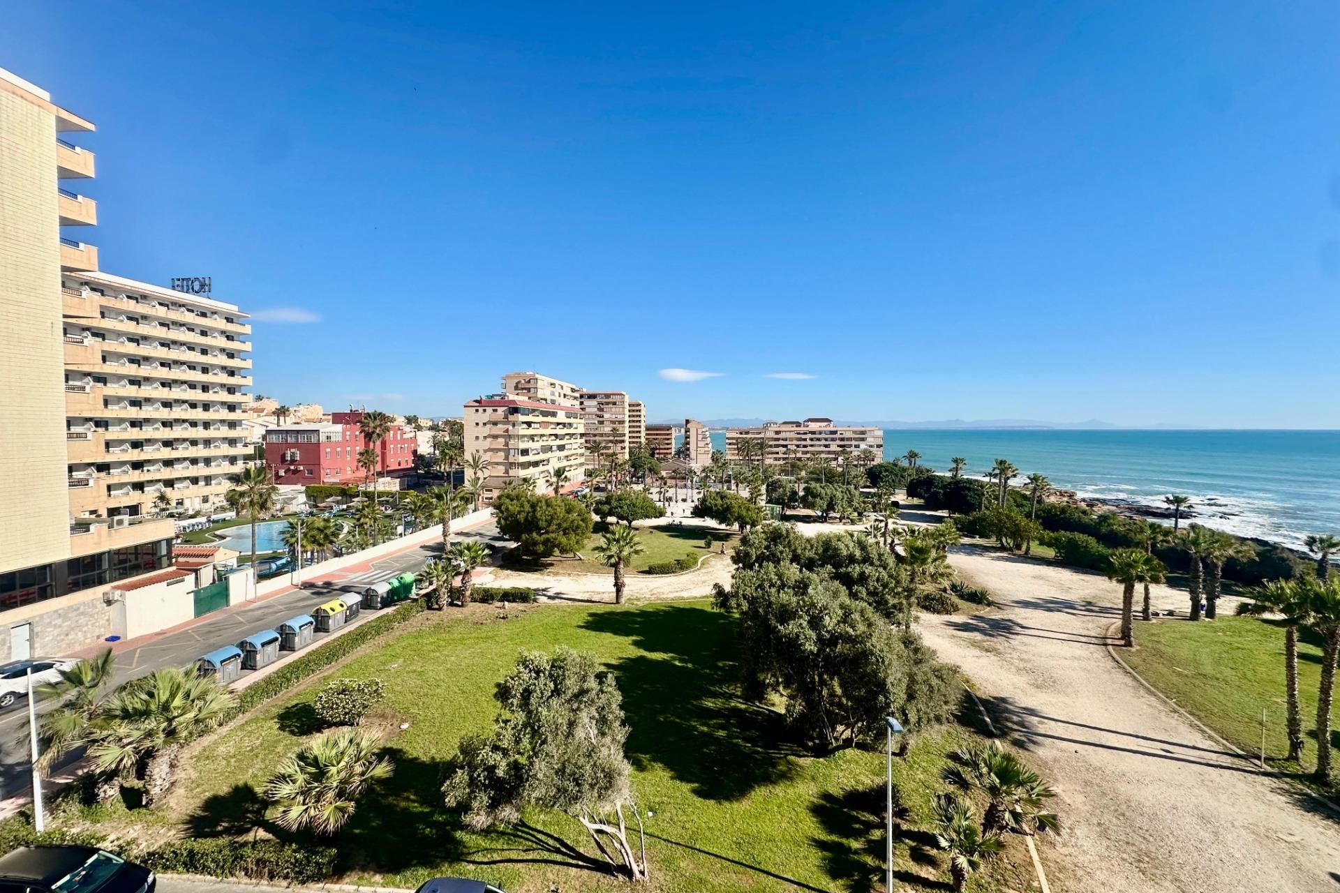 Resale - Apartment -
Torrevieja - Cabo cervera