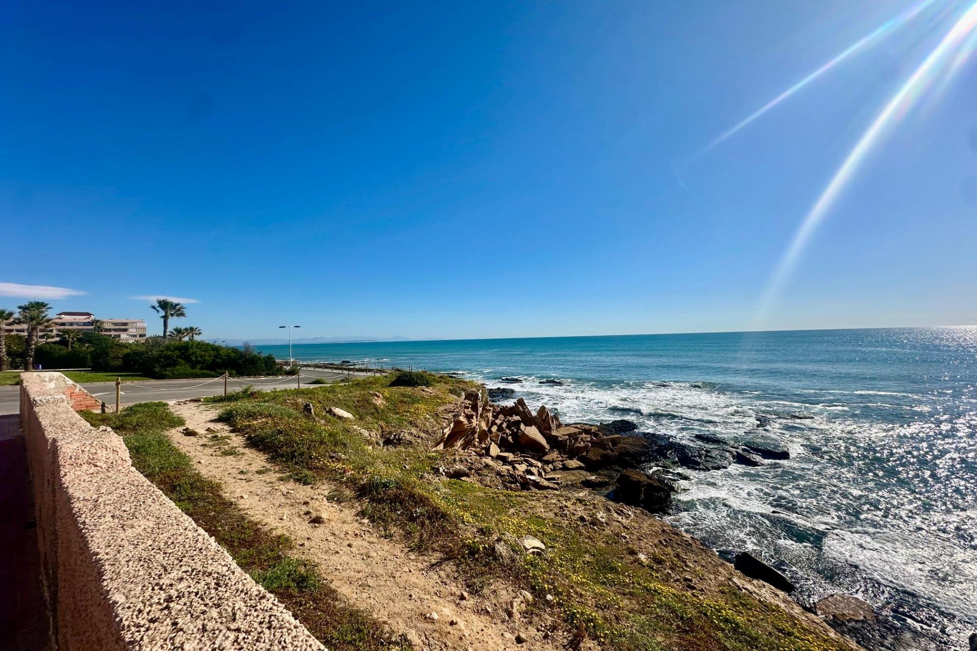 Resale - Apartment -
Torrevieja - Cabo cervera