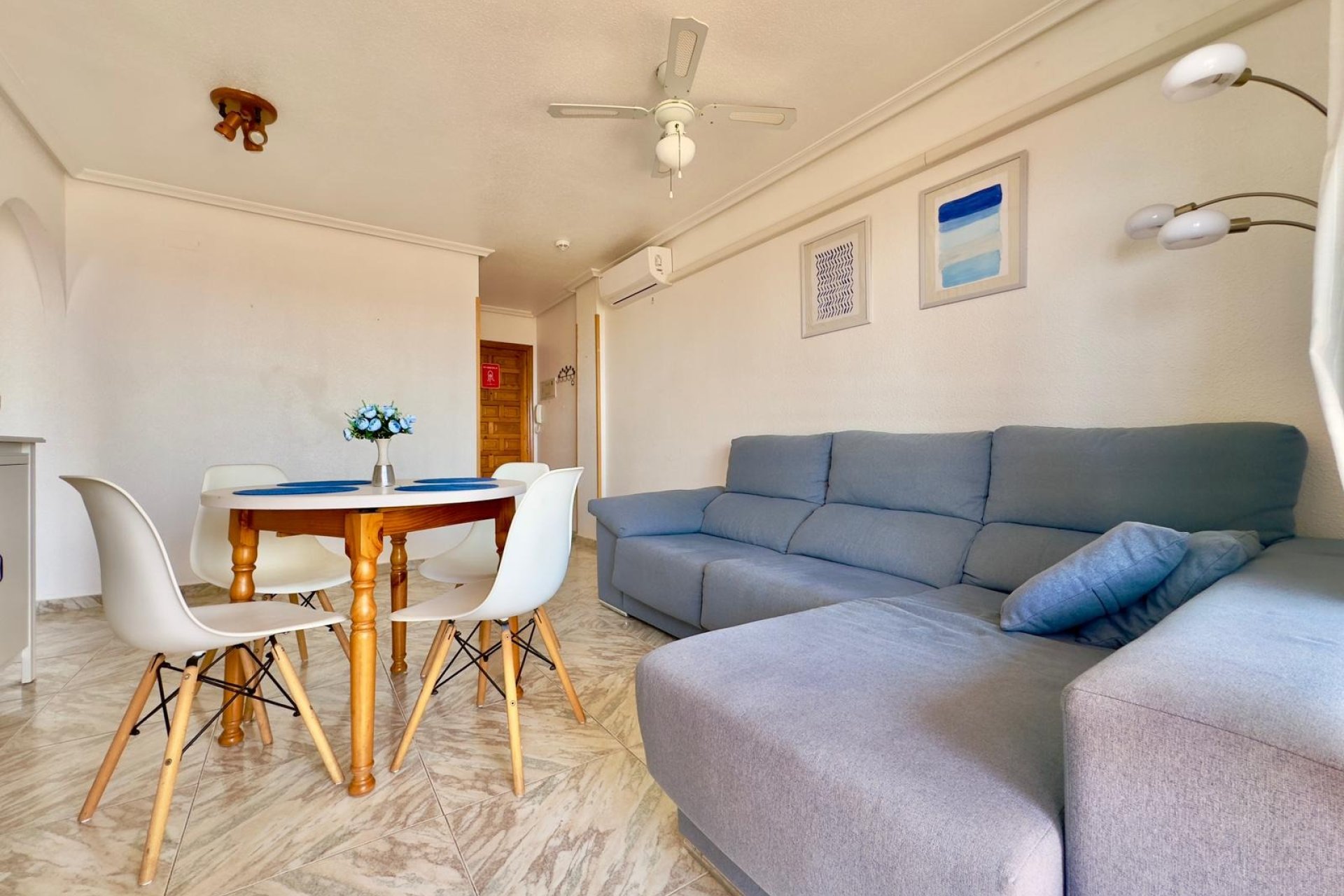 Resale - Apartment -
Torrevieja - Cabo cervera