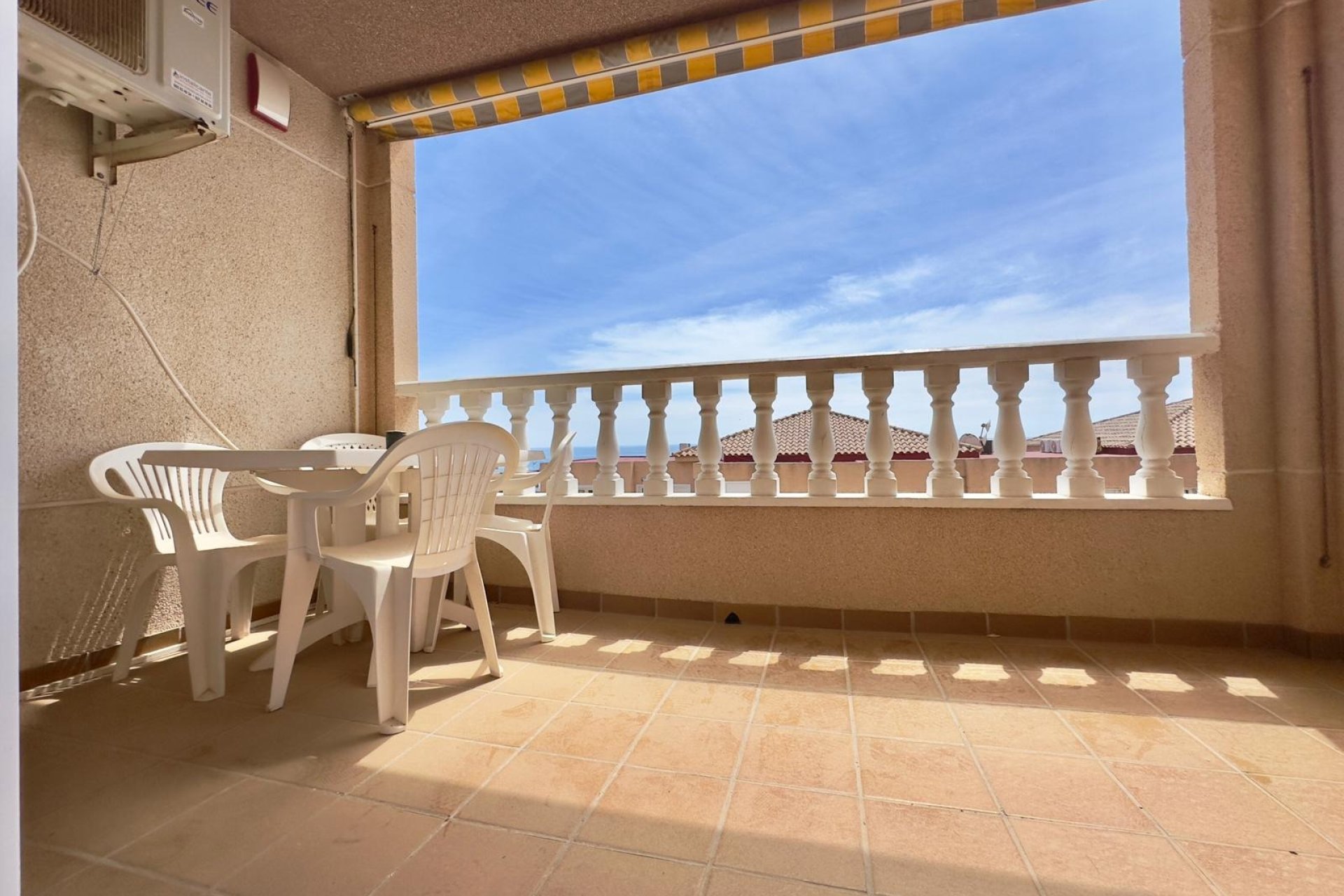 Resale - Apartment -
Torrevieja - Cabo cervera