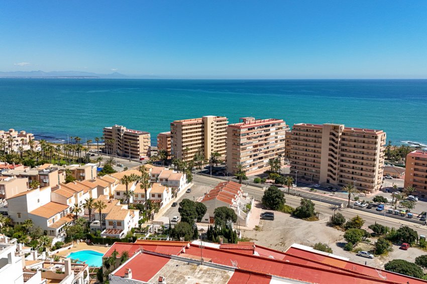 Resale - Apartment -
Torrevieja - Cabo cervera