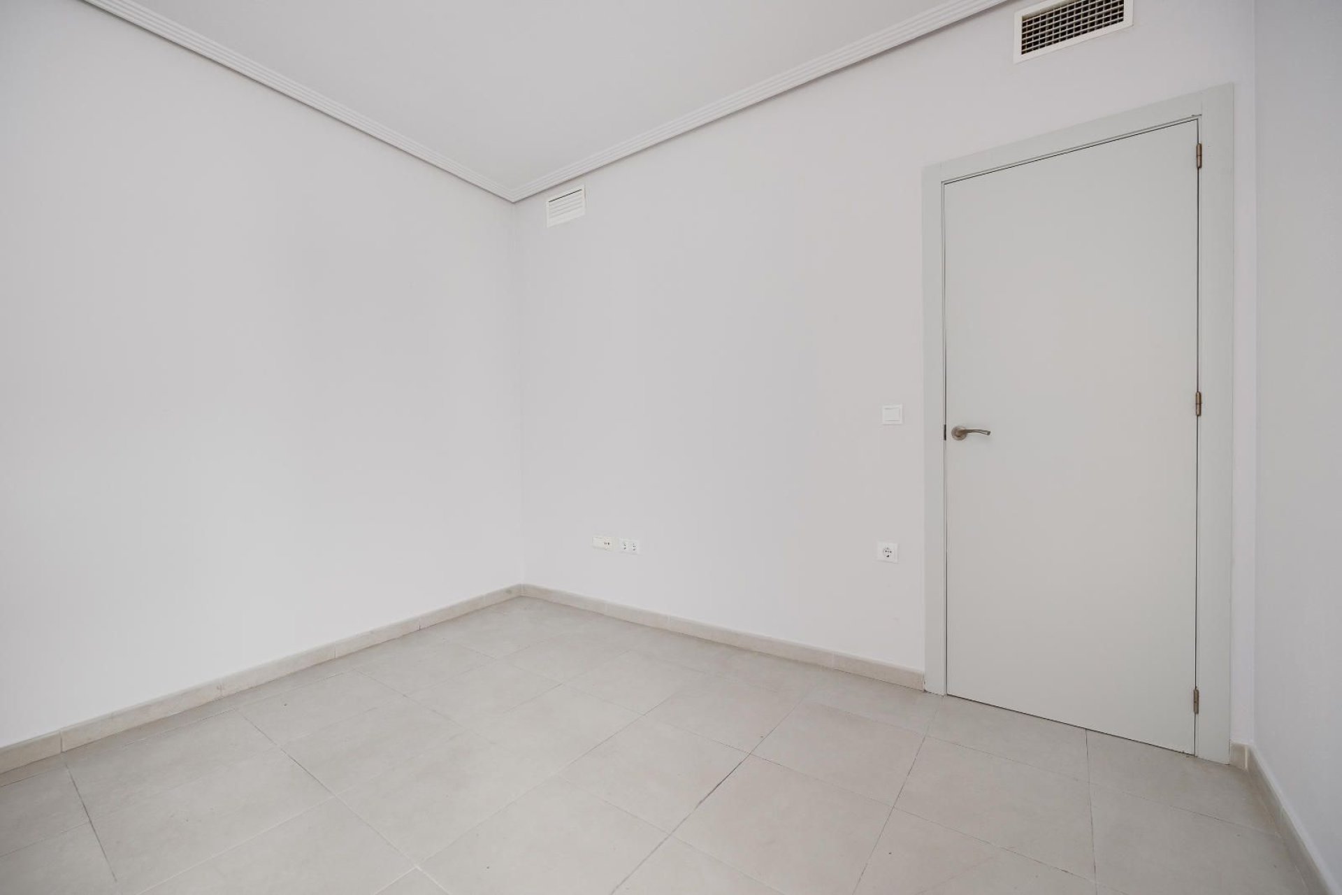 Resale - Apartment -
Torrevieja - Center