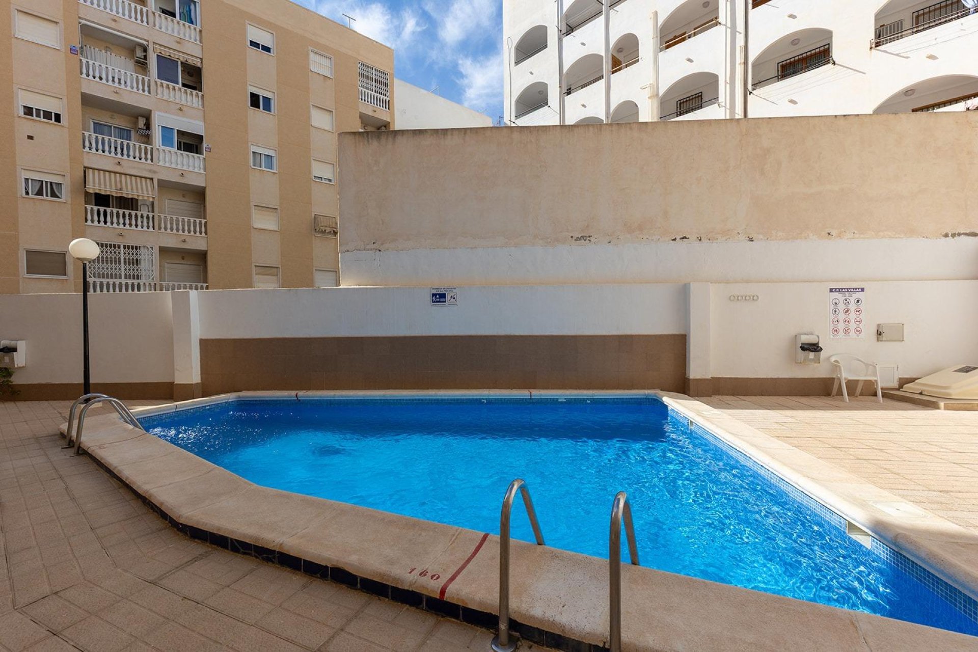 Resale - Apartment -
Torrevieja - Center