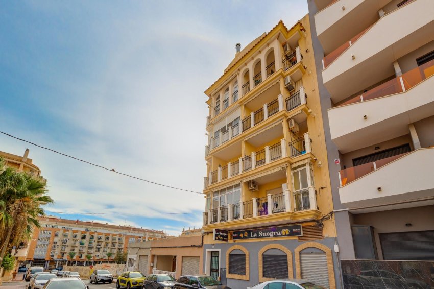 Resale - Apartment -
Torrevieja - Center
