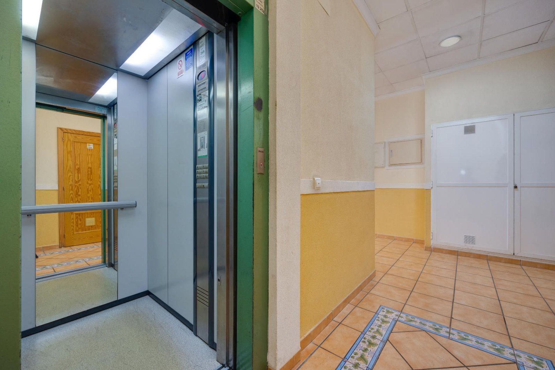 Resale - Apartment -
Torrevieja - Center