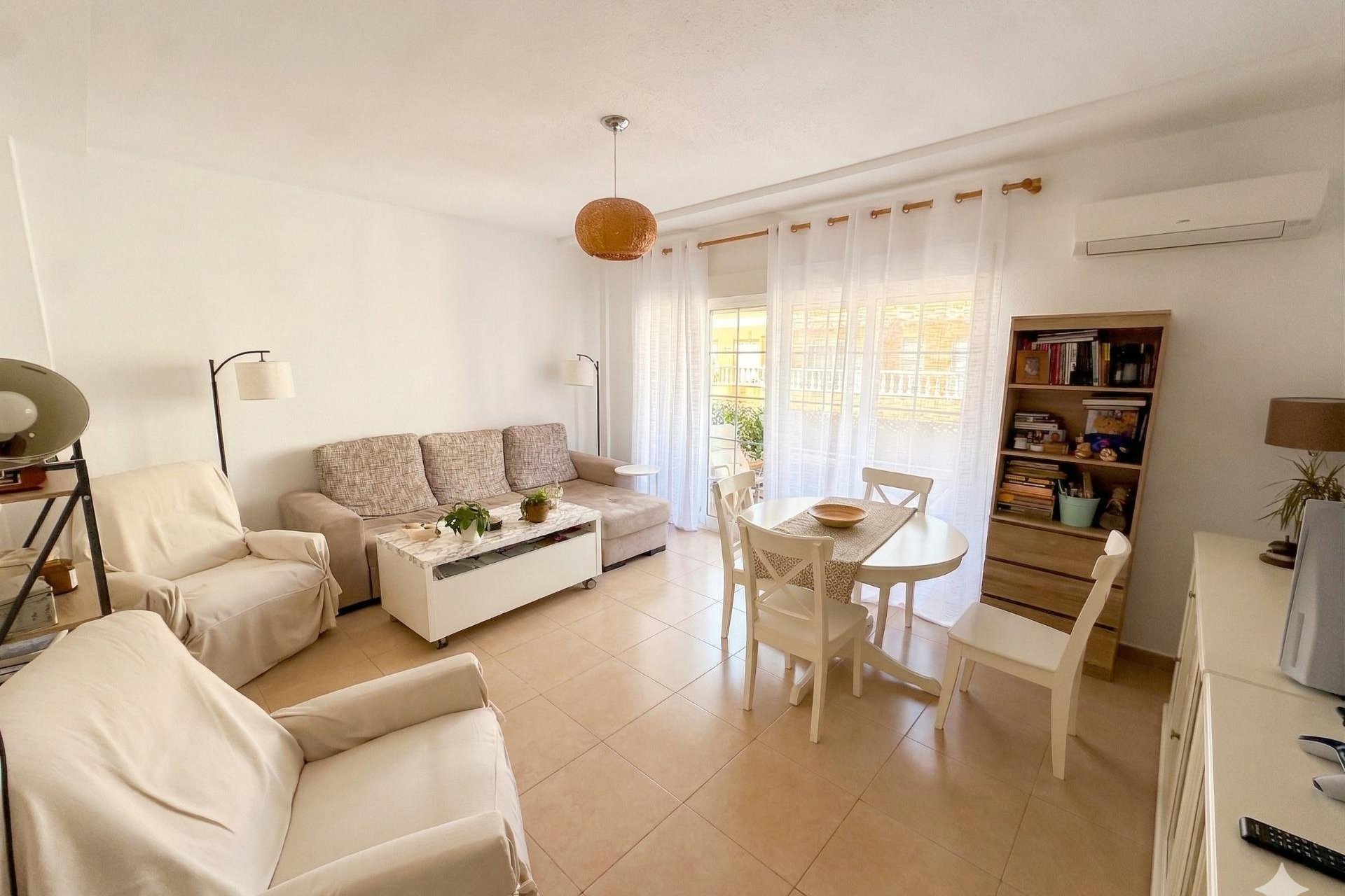 Resale - Apartment -
Torrevieja - Center