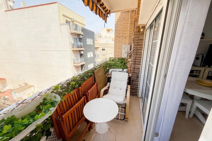 Resale - Apartment -
Torrevieja - Center