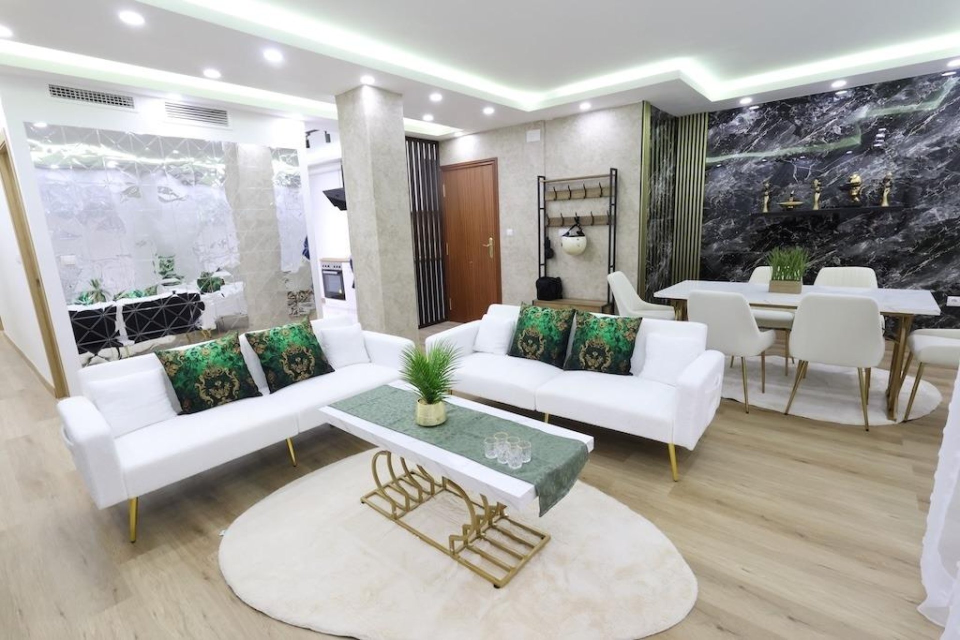 Resale - Apartment -
Torrevieja - Center