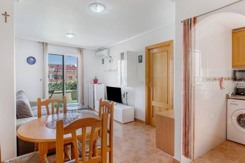 Resale - Apartment -
Torrevieja - Center