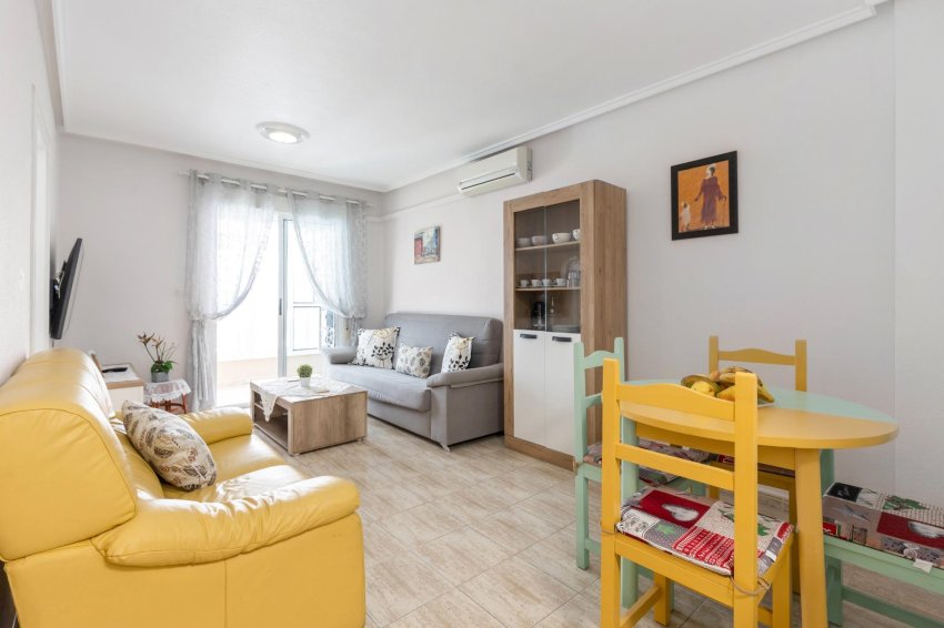 Resale - Apartment -
Torrevieja - Center