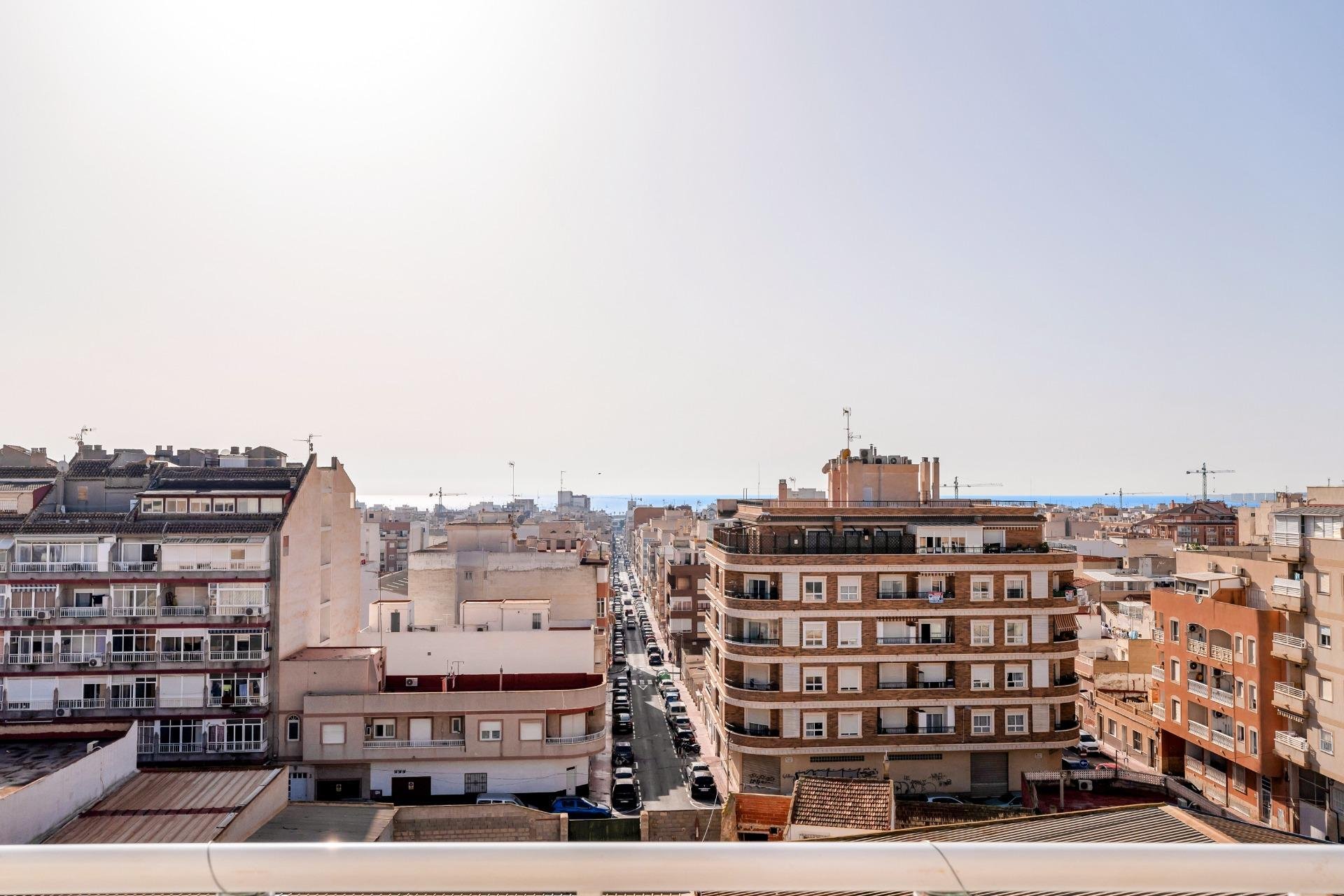 Resale - Apartment -
Torrevieja - Center