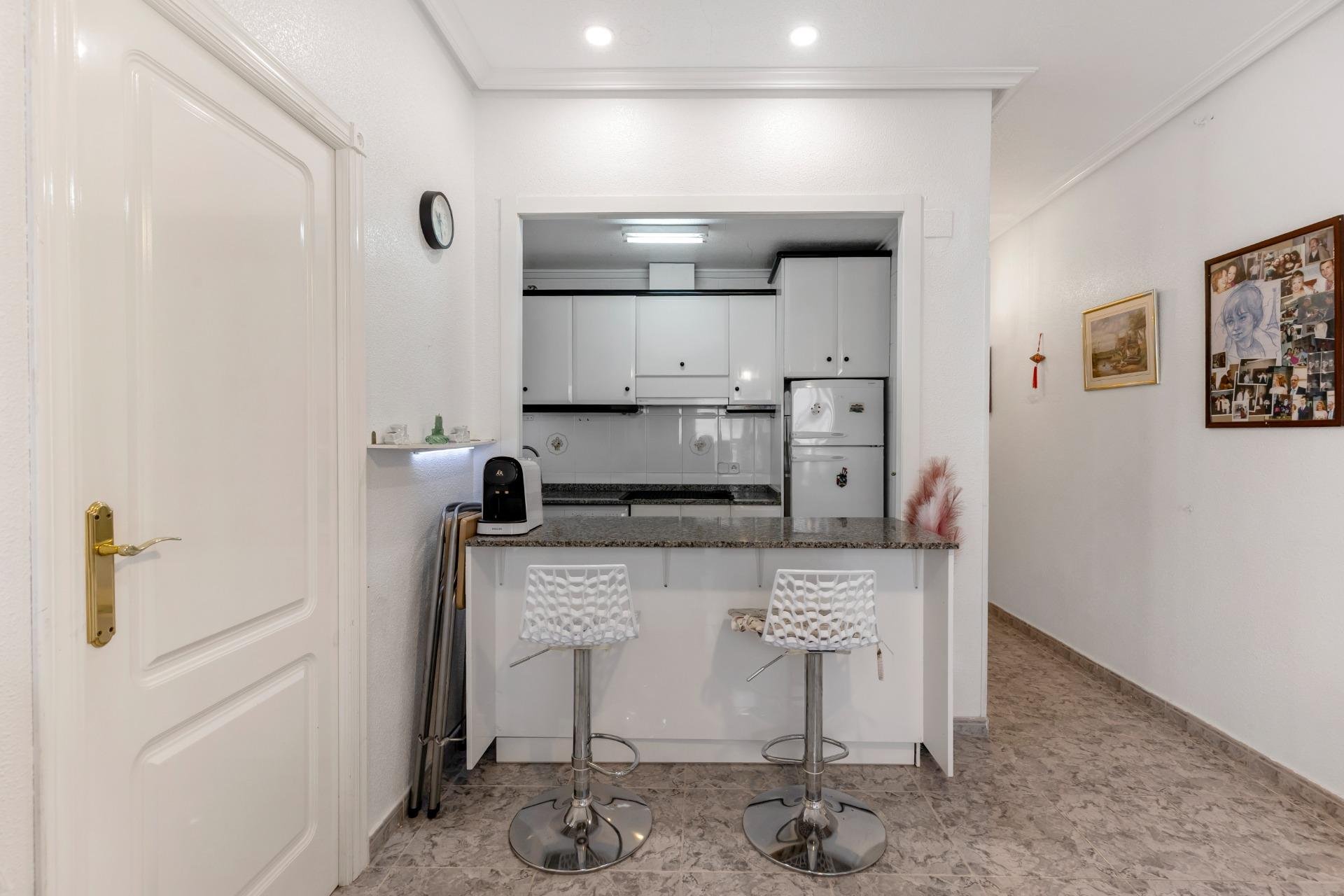 Resale - Apartment -
Torrevieja - Centro - Muelle Pesquero