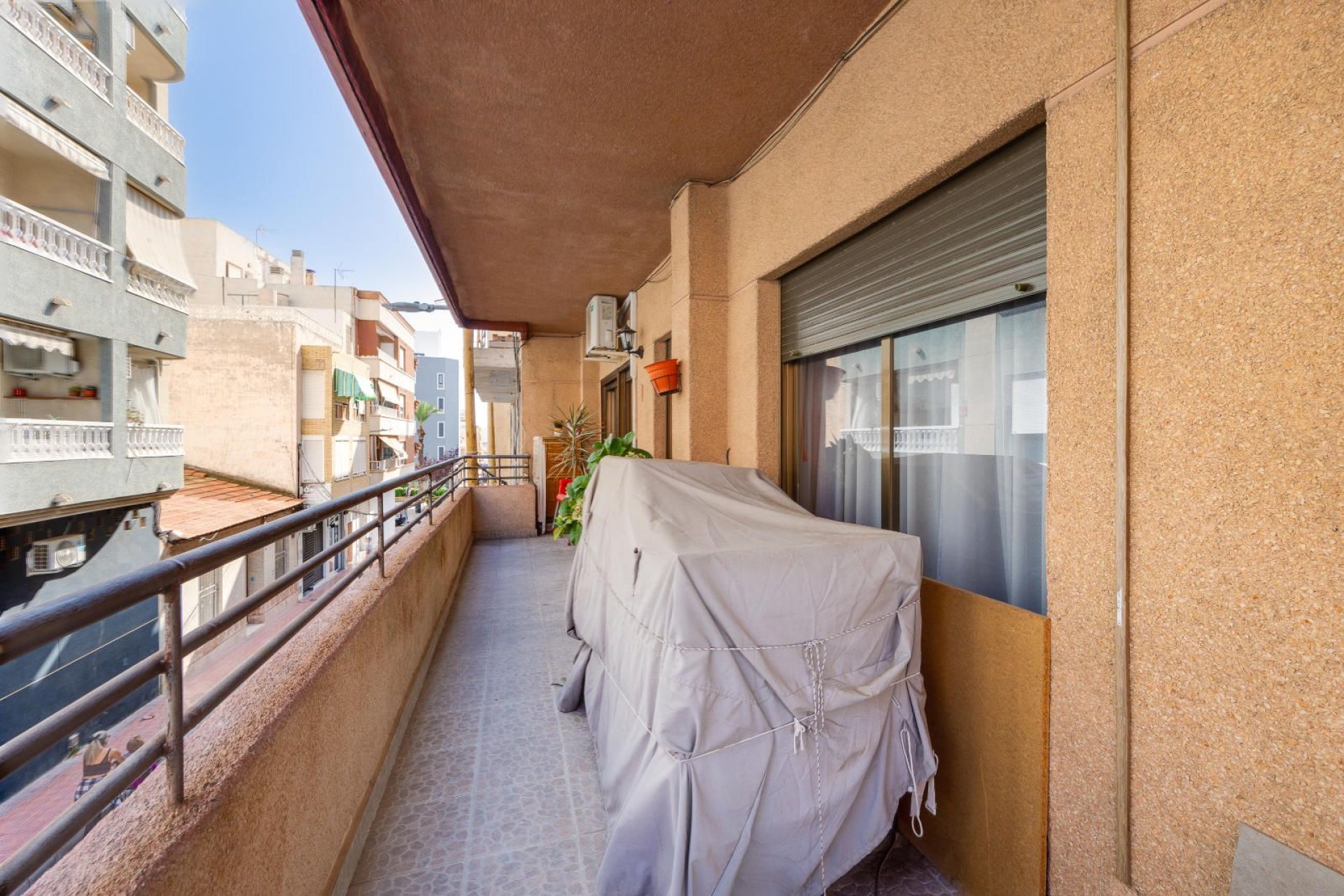 Resale - Apartment -
Torrevieja - Centro - Muelle Pesquero