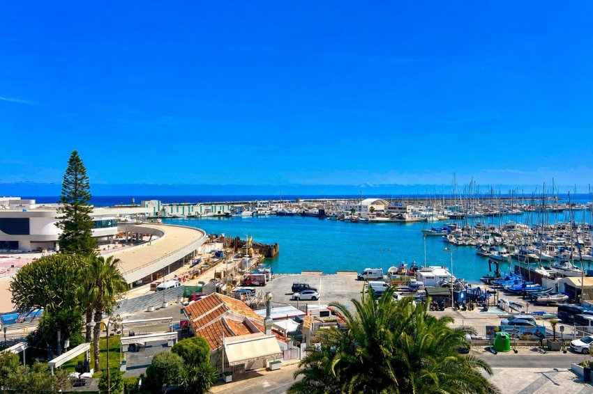 Resale - Apartment -
Torrevieja - Centro - Muelle Pesquero
