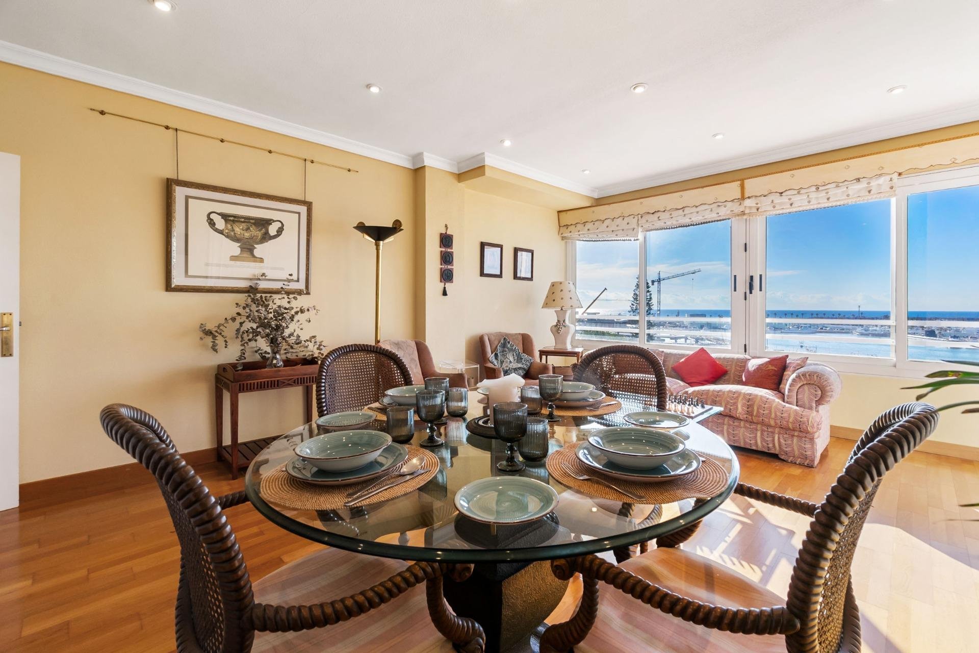 Resale - Apartment -
Torrevieja - Centro - Muelle Pesquero
