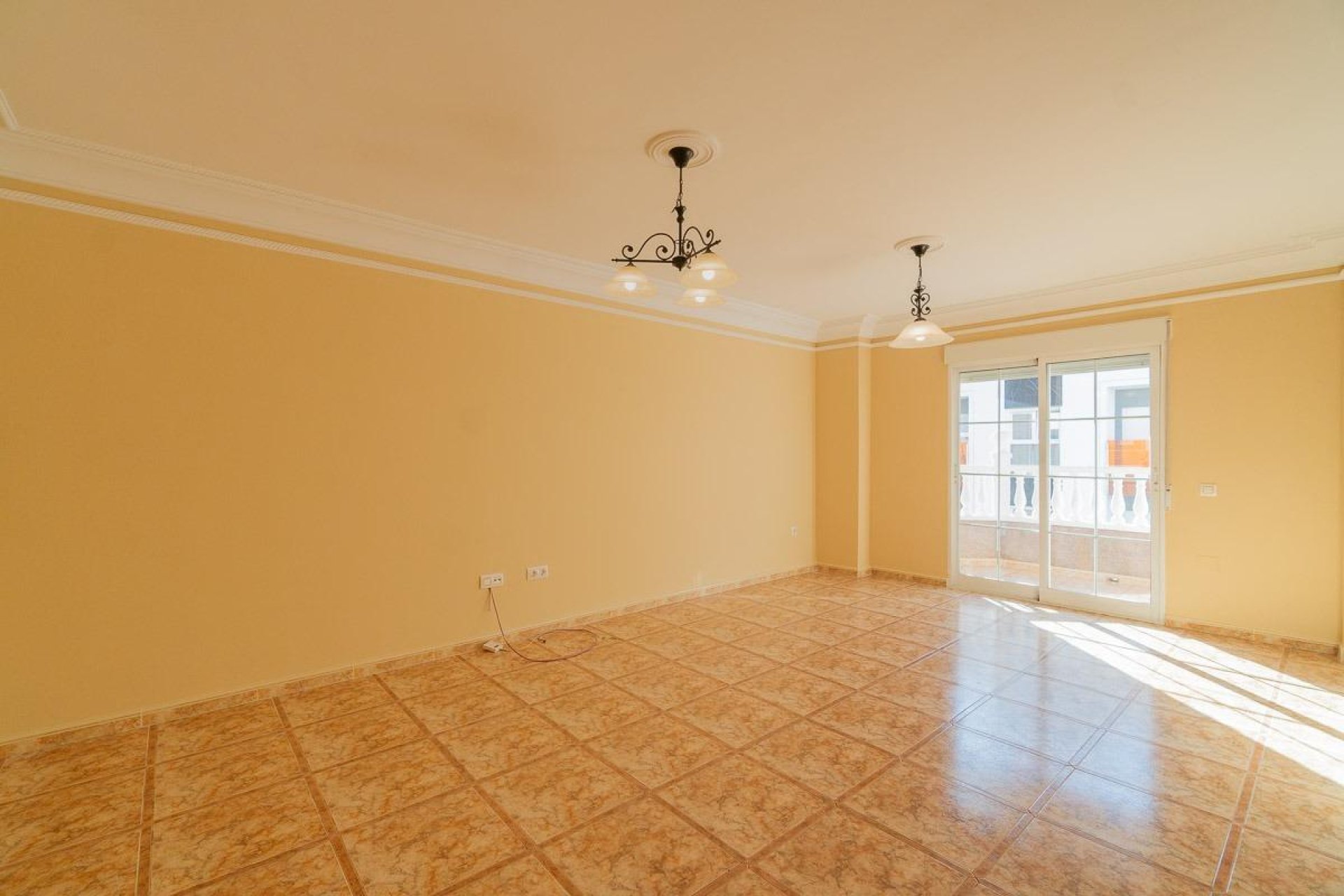 Resale - Apartment -
Torrevieja - Centro