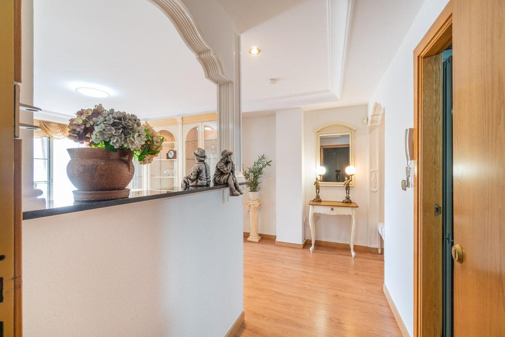 Resale - Apartment -
Torrevieja - Centro