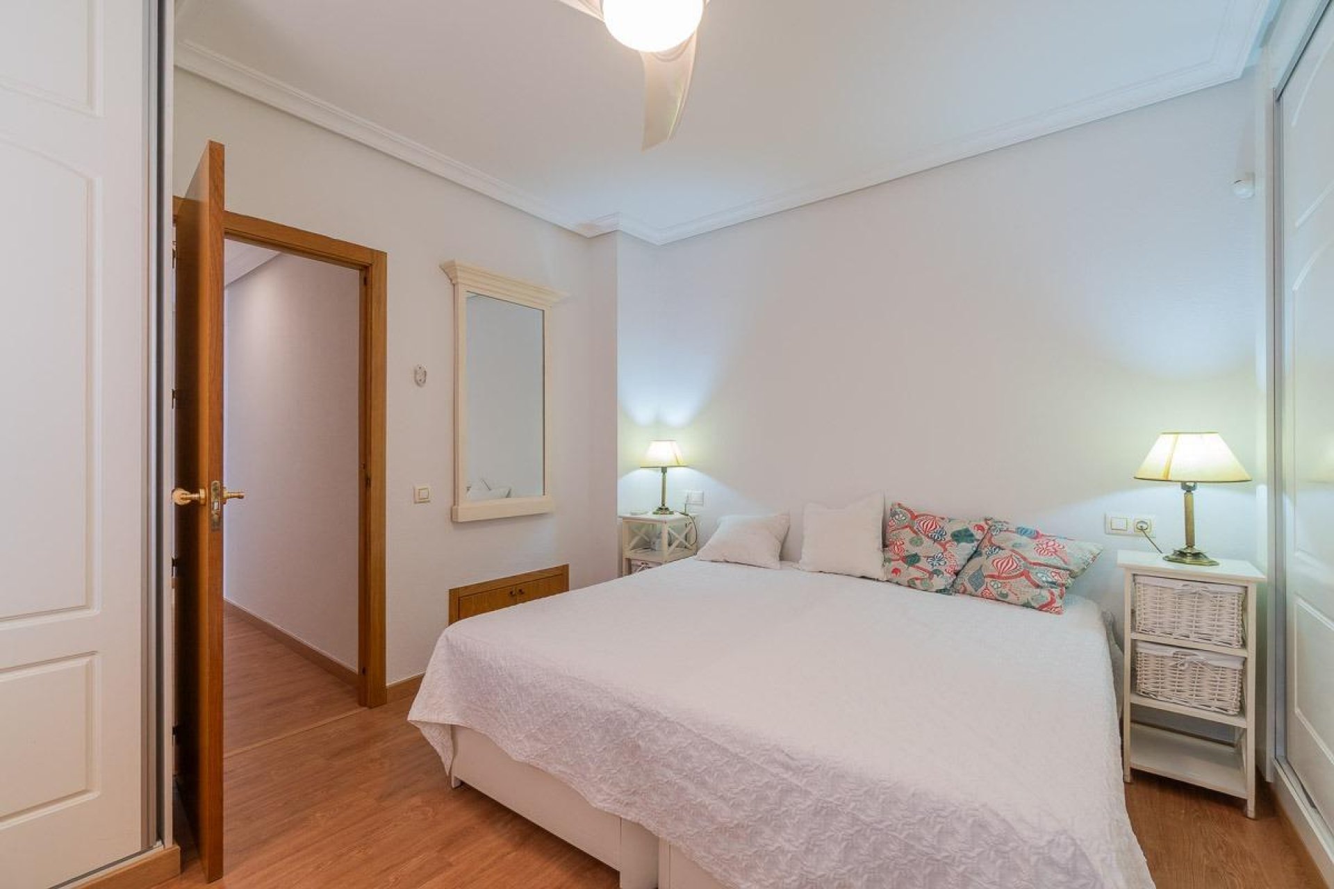 Resale - Apartment -
Torrevieja - Centro