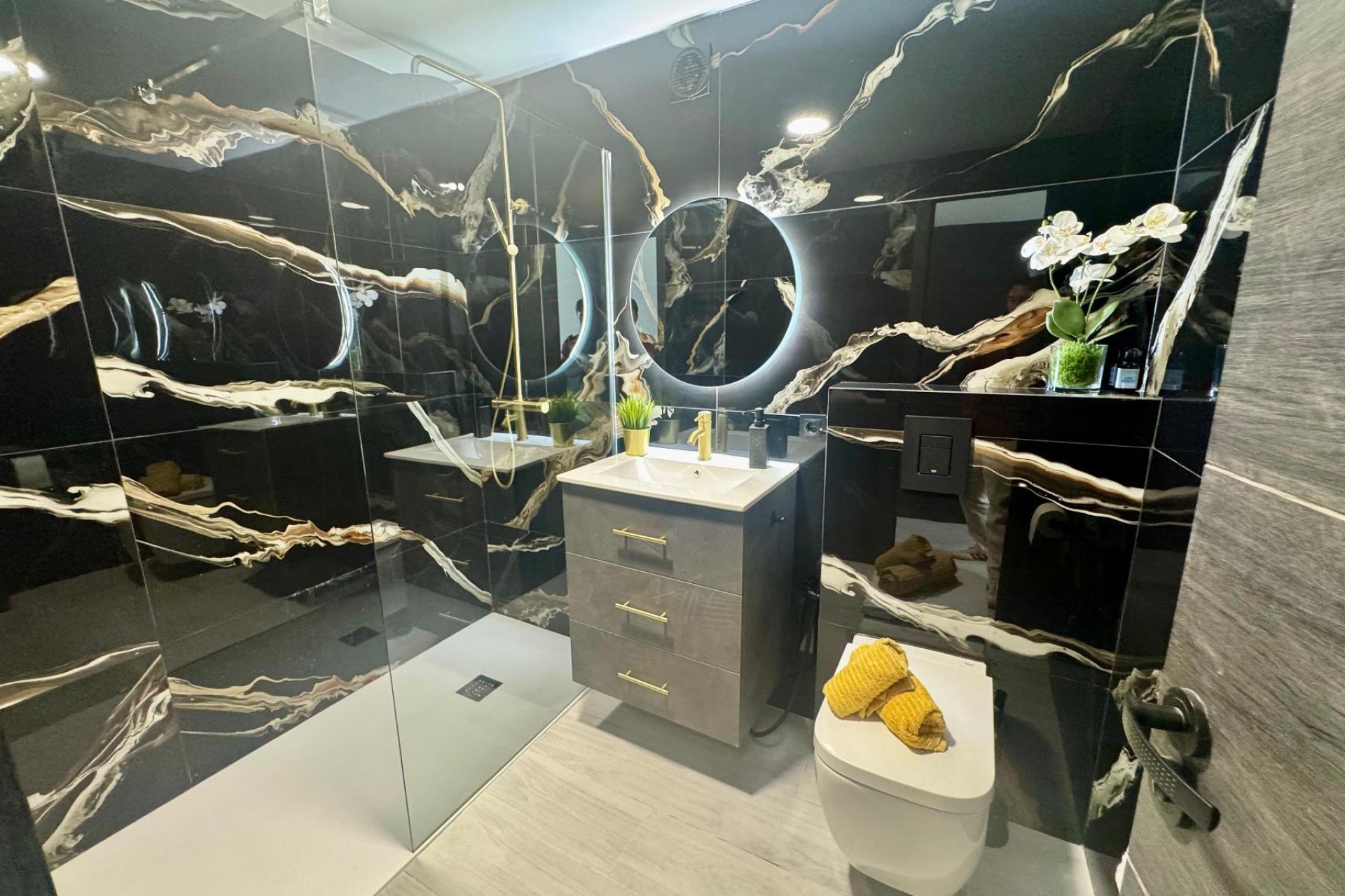 Resale - Apartment -
Torrevieja - CLUB NAUTICO TORREVIEJA