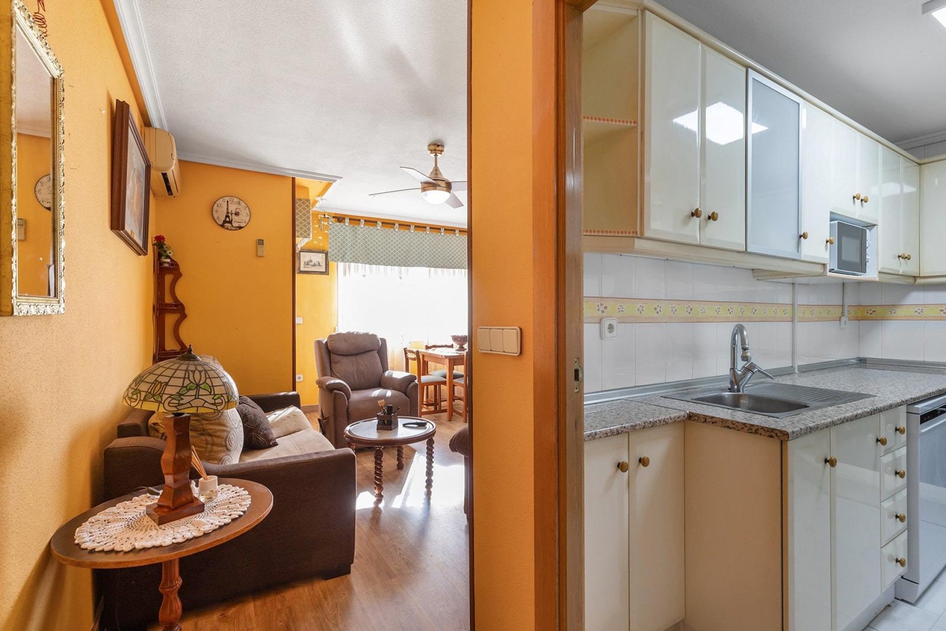 Resale - Apartment -
Torrevieja - Estacion de autobuses