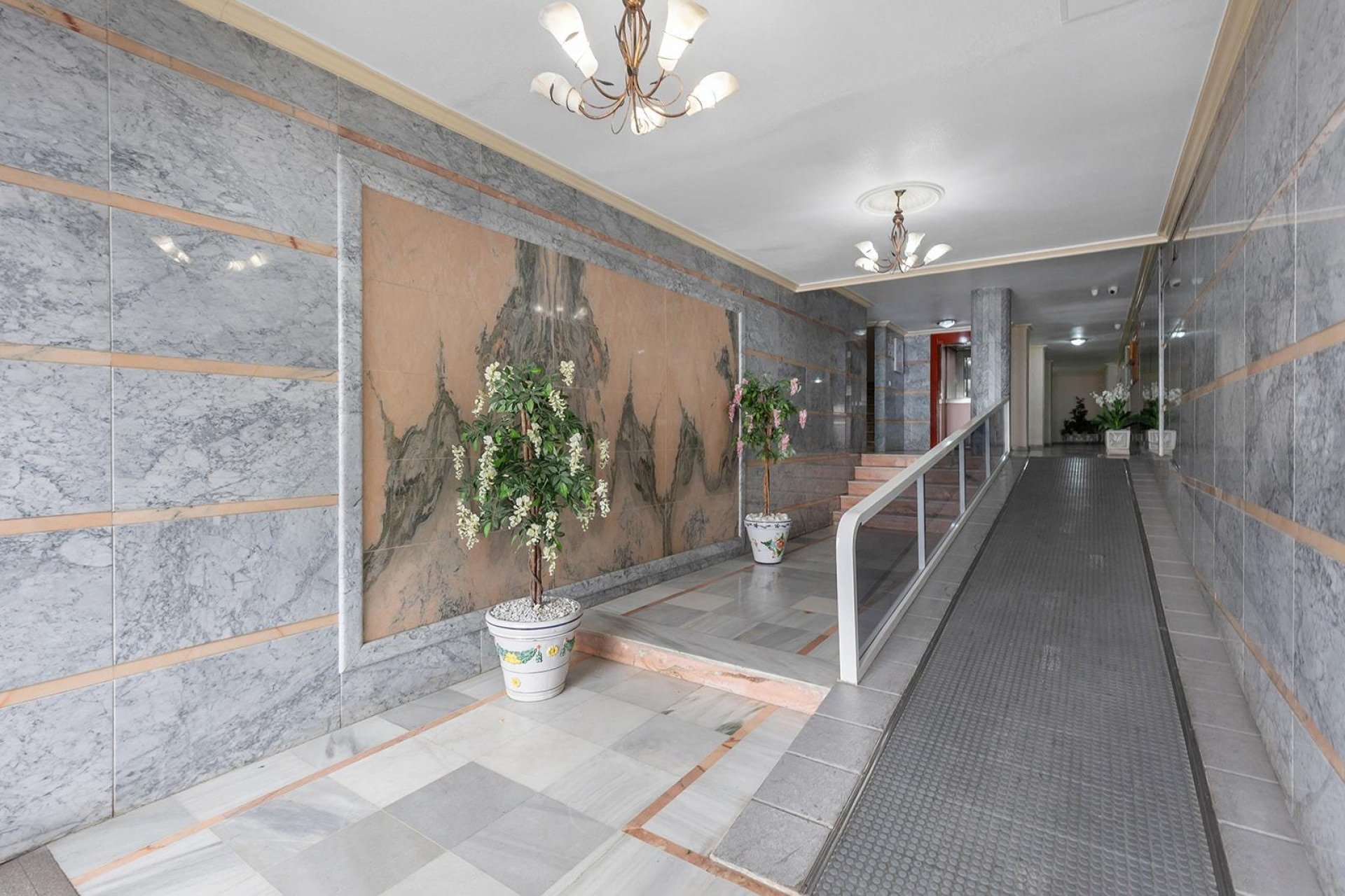 Resale - Apartment -
Torrevieja - Estacion de autobuses