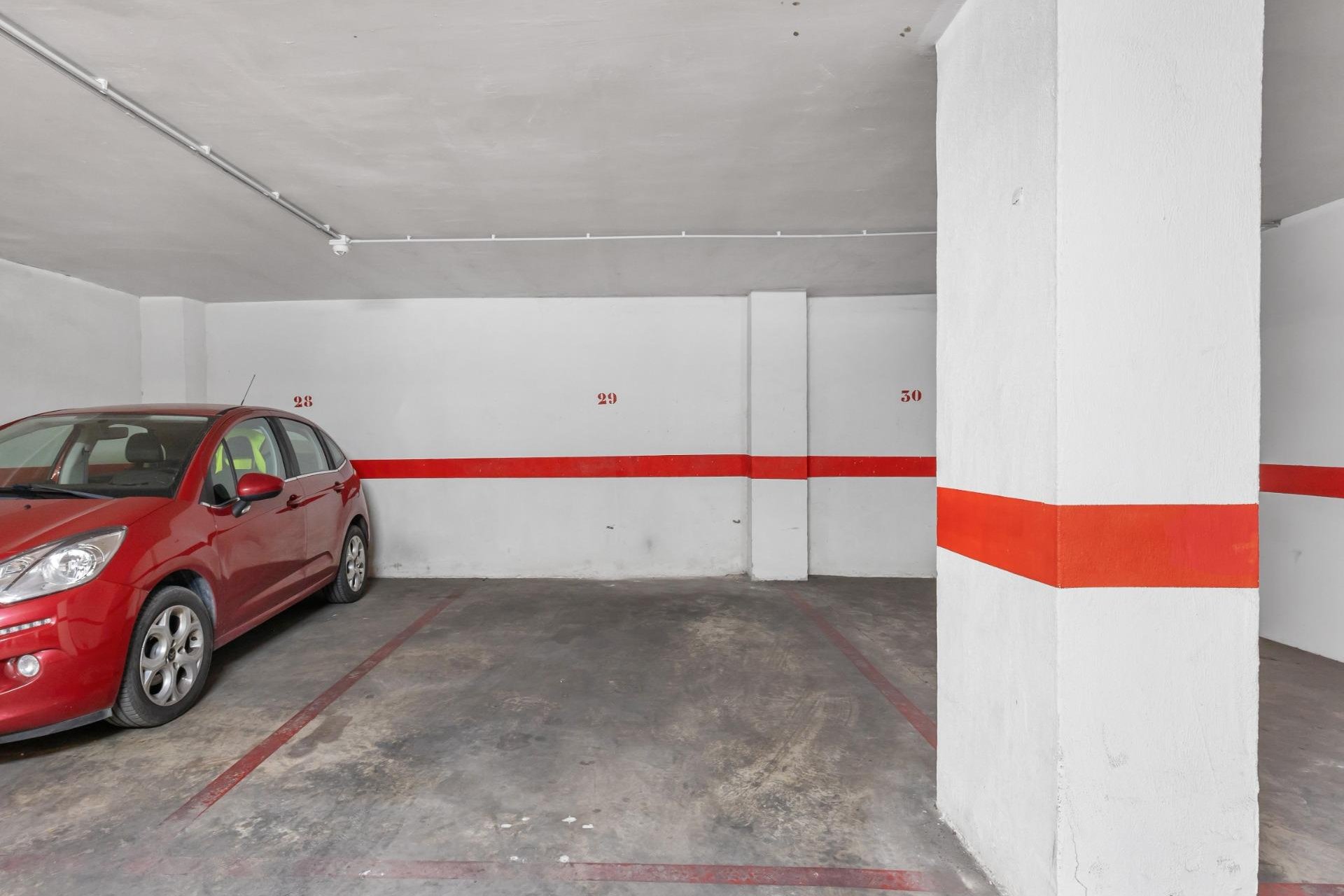 Resale - Apartment -
Torrevieja - Estacion de autobuses