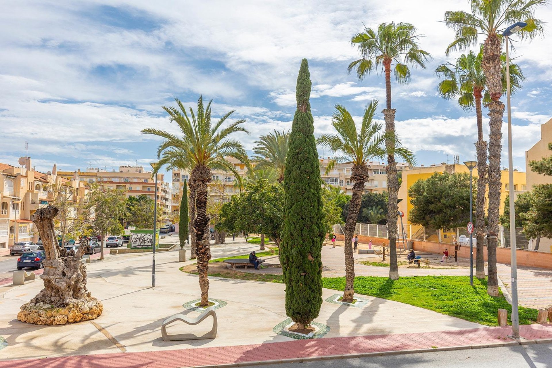Resale - Apartment -
Torrevieja - Estacion de autobuses