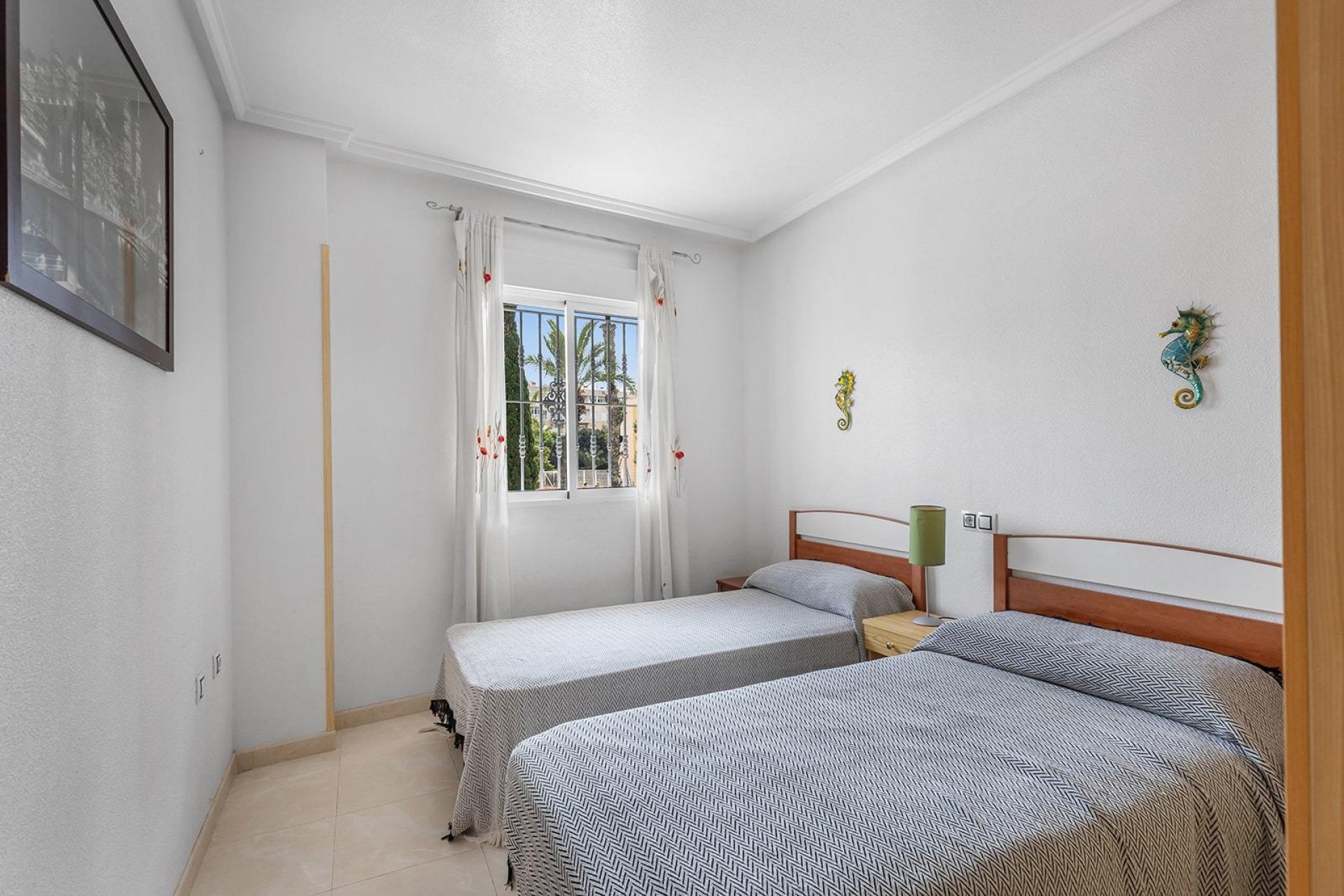 Resale - Apartment -
Torrevieja - Estacion de autobuses