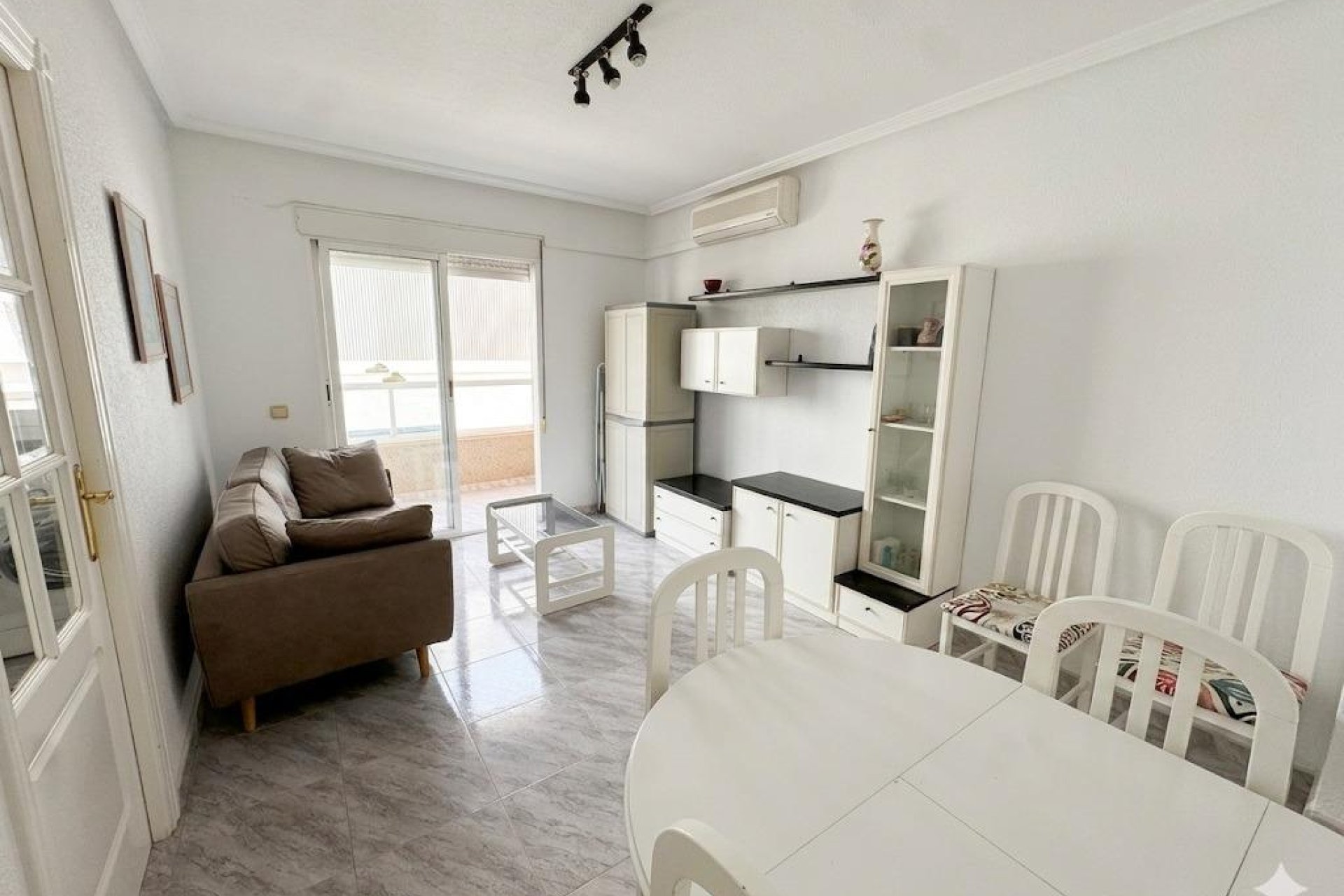 Resale - Apartment -
Torrevieja - Estacion de autobuses