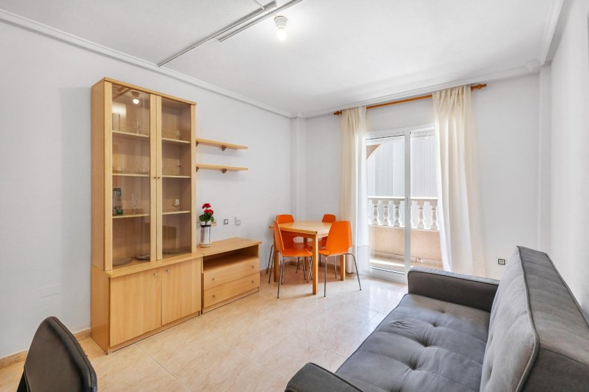 Resale - Apartment -
Torrevieja - Estacion de autobuses