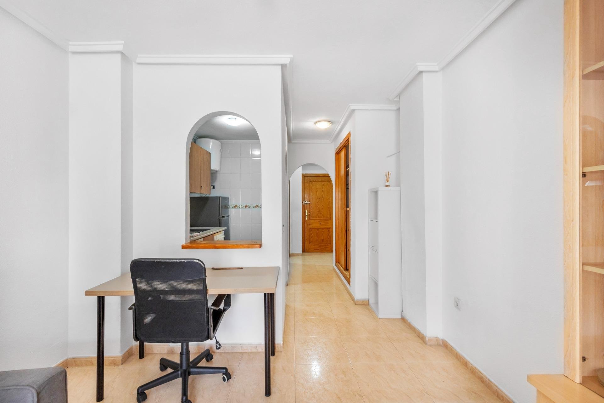 Resale - Apartment -
Torrevieja - Estacion de autobuses