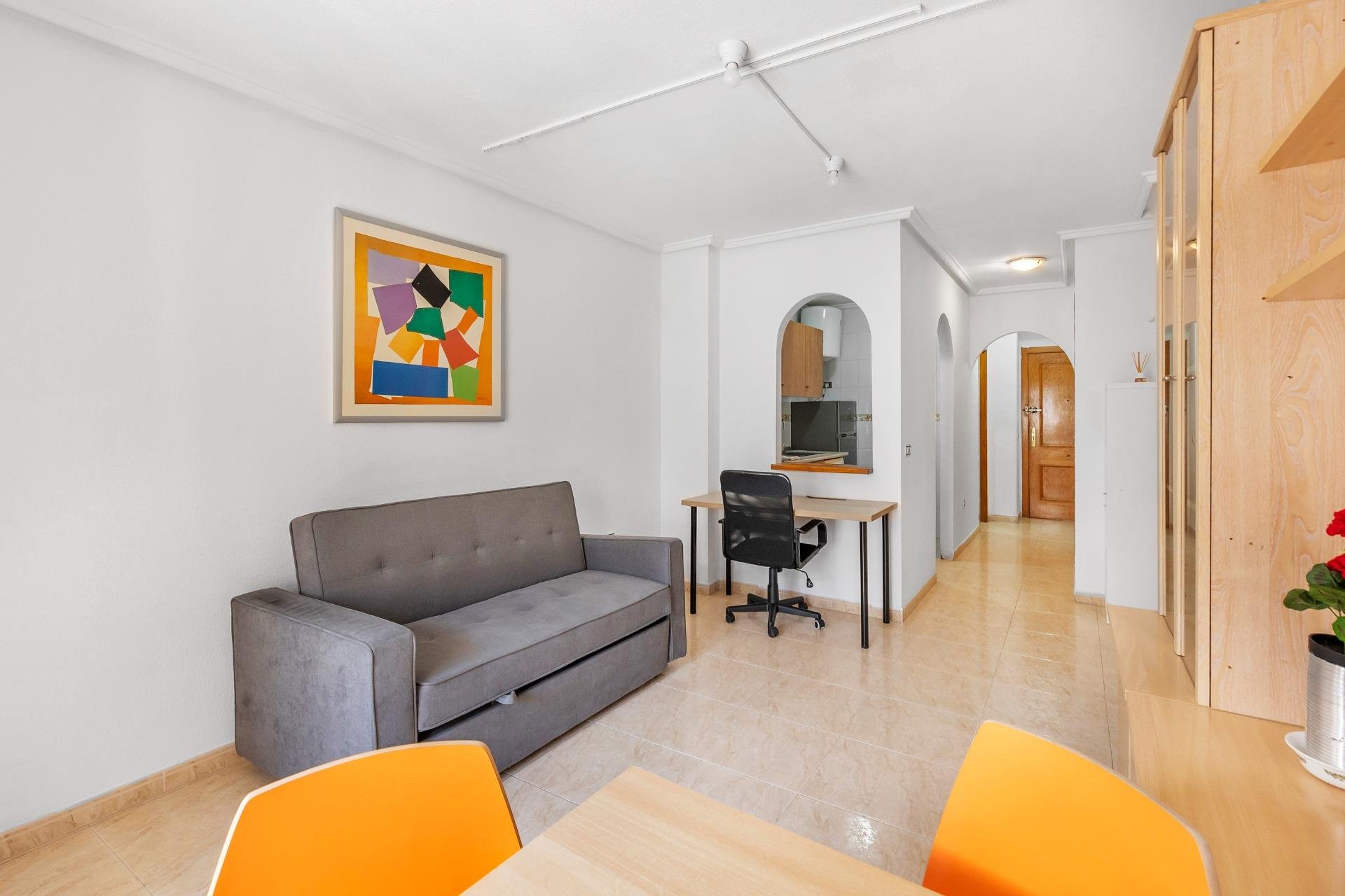 Resale - Apartment -
Torrevieja - Estacion de autobuses